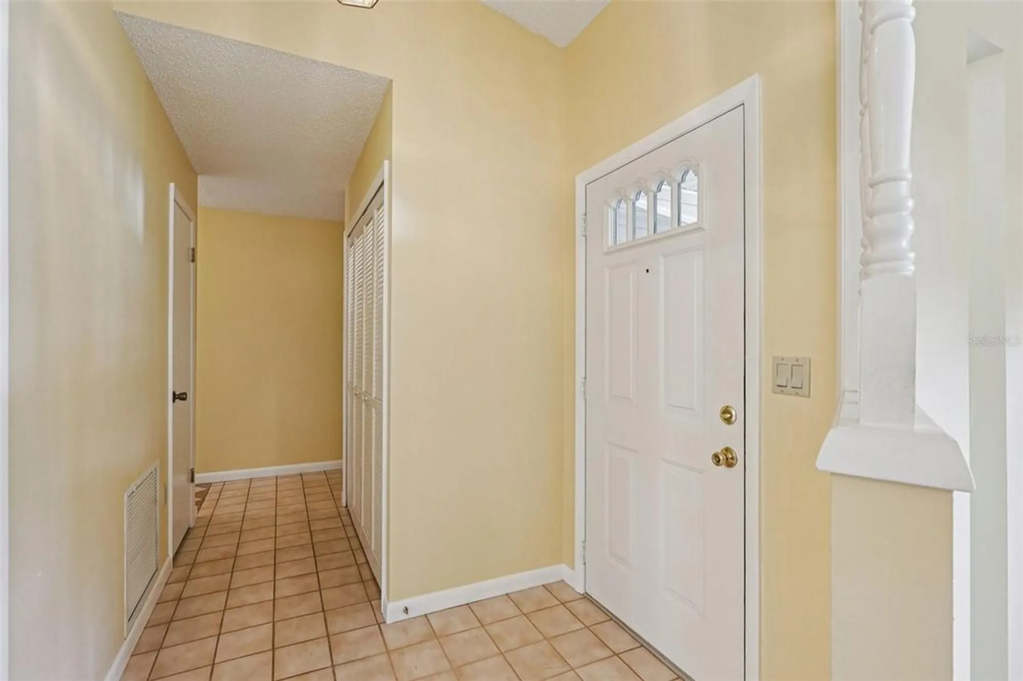 Property Slideshow image 6 of 38 | 305 brigadoon cir, Leesburg, FL, 34788
