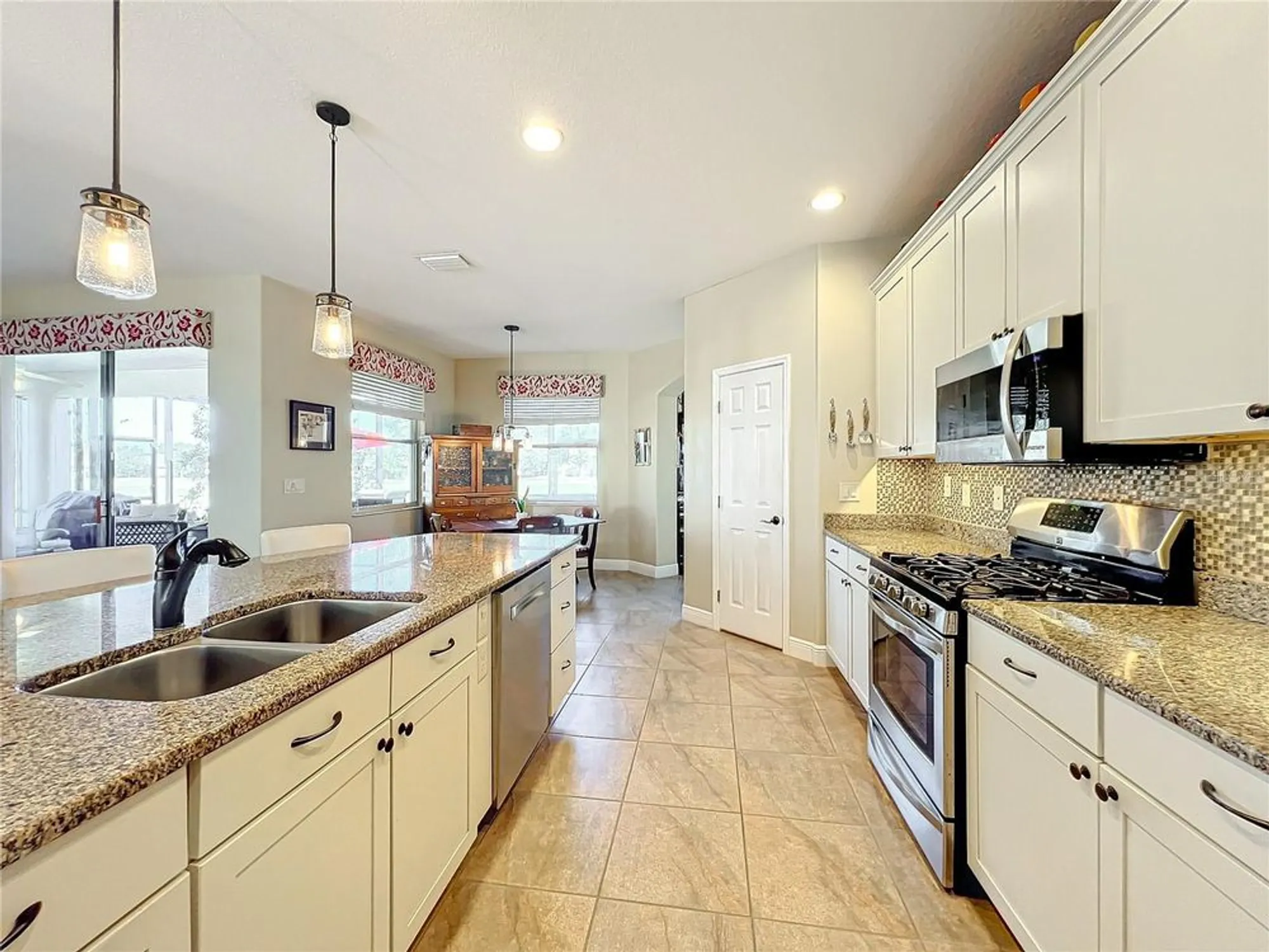 Property Slideshow image 25 of 83 | 27103 camerons run, Leesburg, FL, 34748