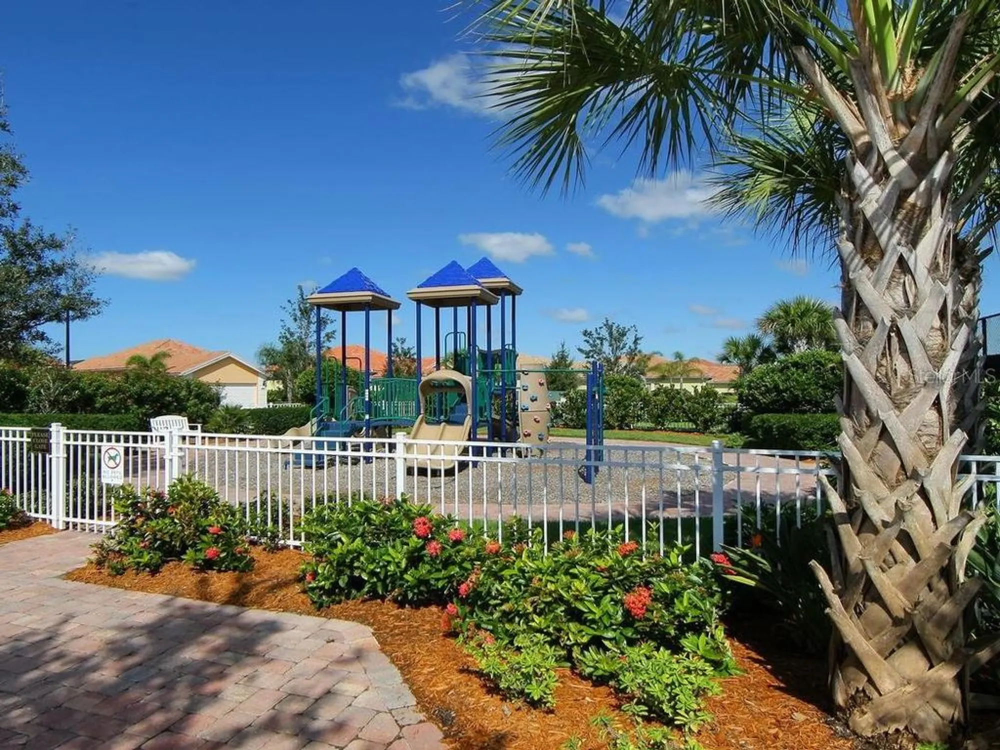Property Slideshow image 48 of 56 | 5962 roseto pl, Sarasota, FL, 34238