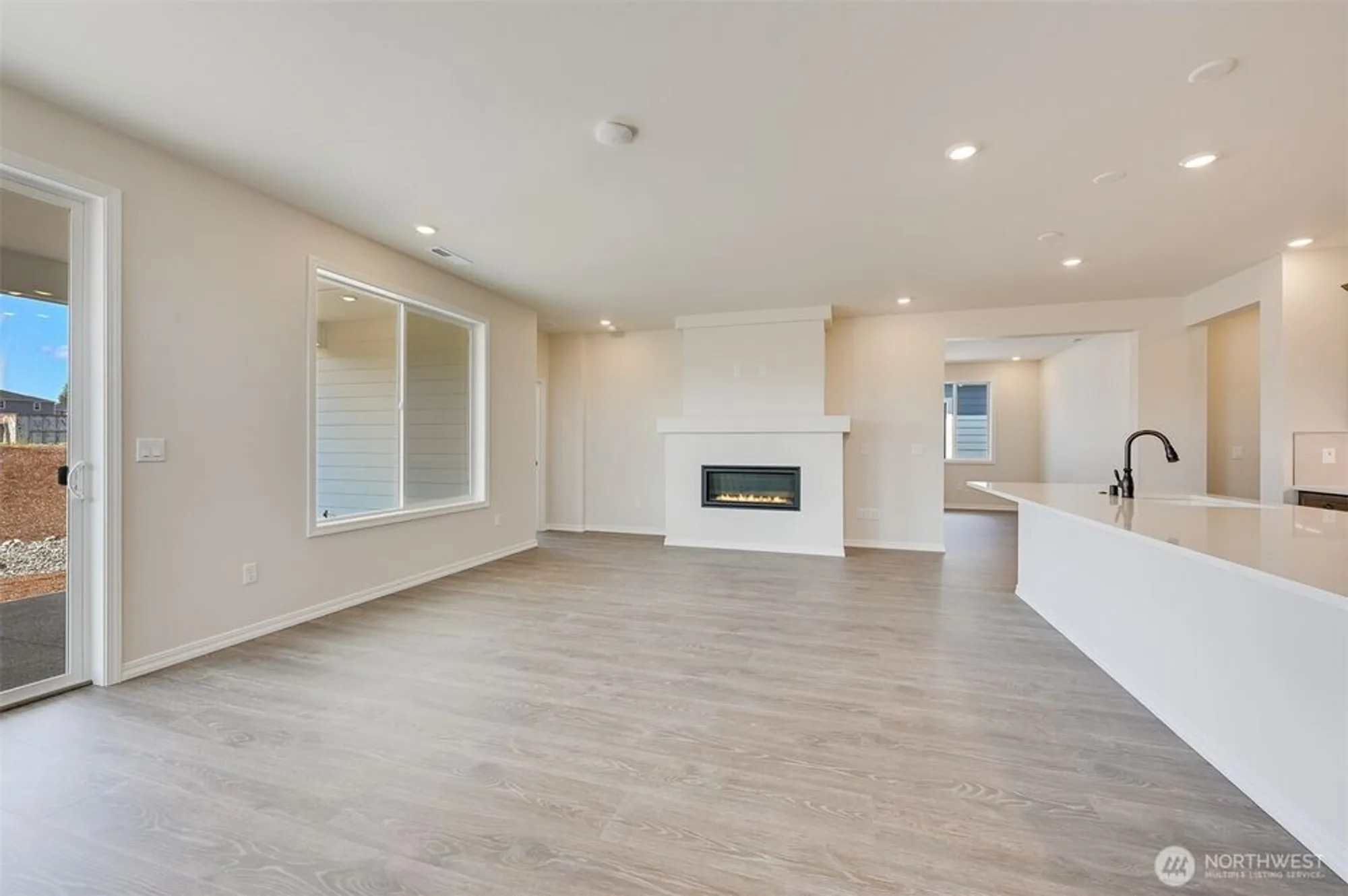 Property Slideshow image 20 of 36 | 14824 206th ave e unit e, Bonney Lake, WA, 98391