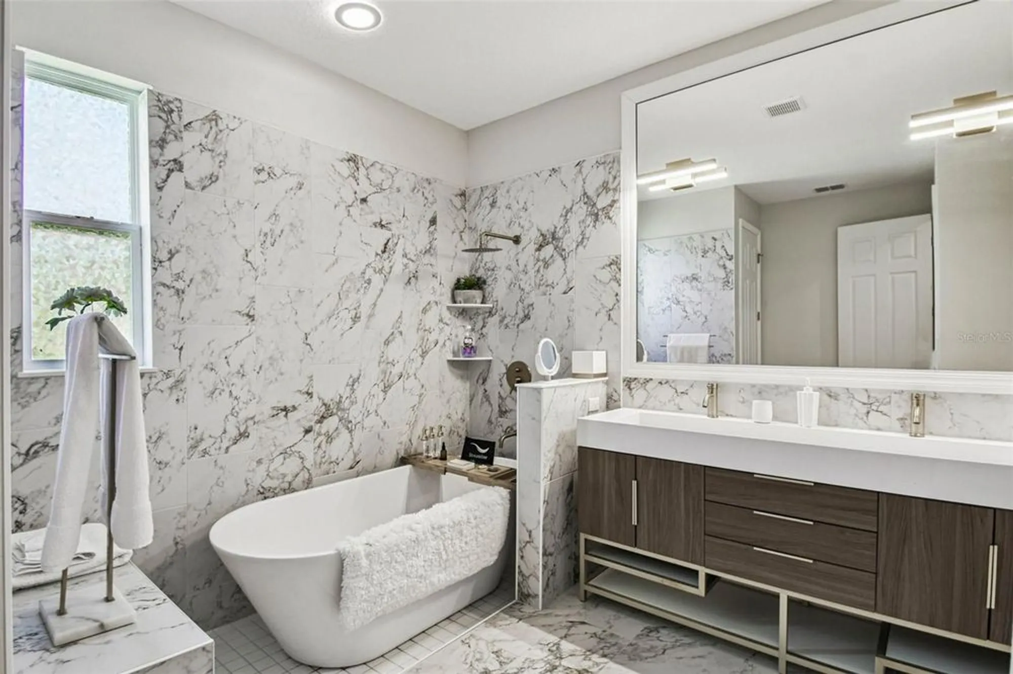 Property Slideshow image 17 of 61 | 790 carmel ln, Poinciana, FL, 34759