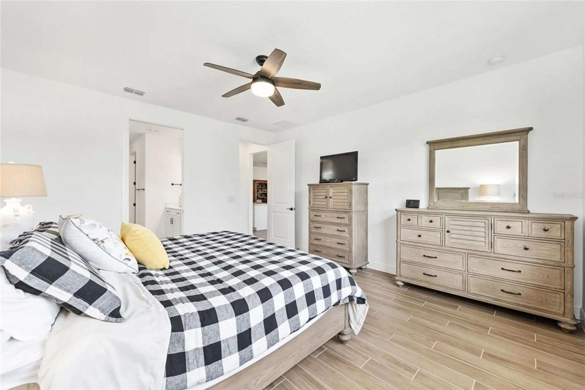 Property Slideshow image 23 of 47 | 8989 sw 57th place rd, Ocala, FL, 34481