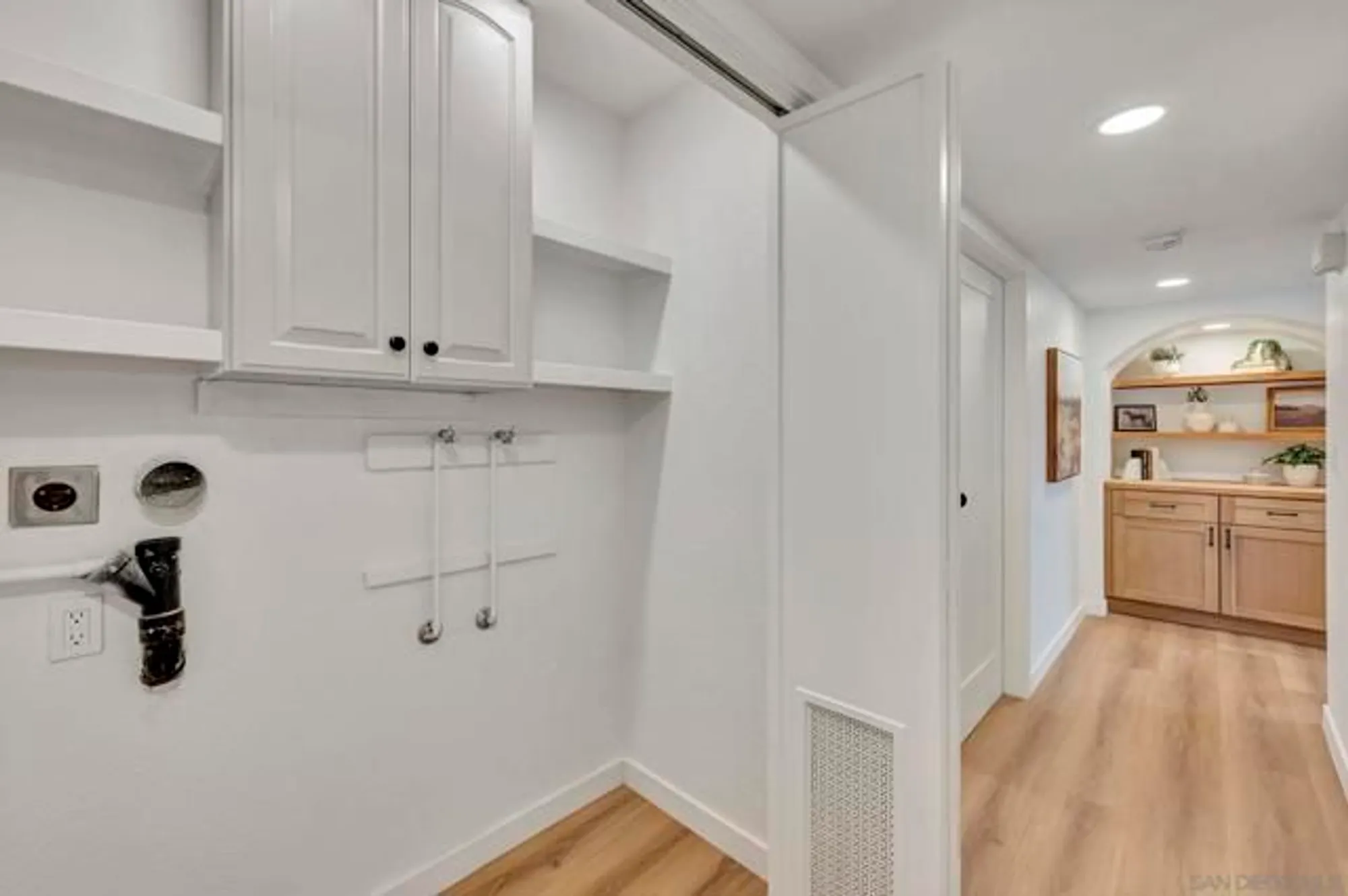 Property Slideshow image 32 of 49 | 12880 circulo dardo, San Diego, CA, 92128