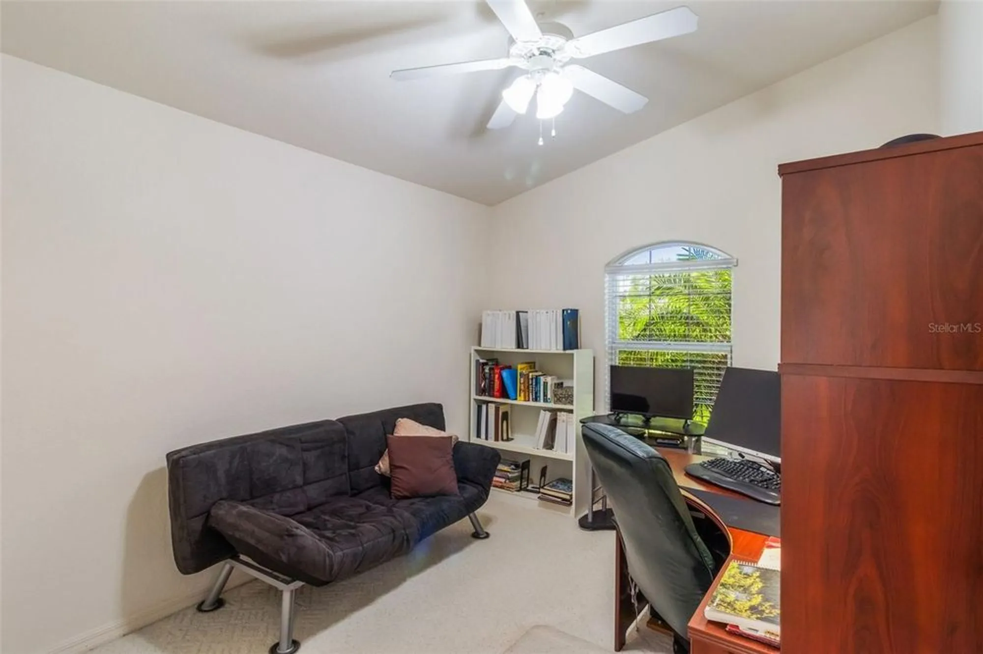 Property Slideshow image 21 of 39 | 464 lake suzanne dr, Lake Wales, FL, 33859