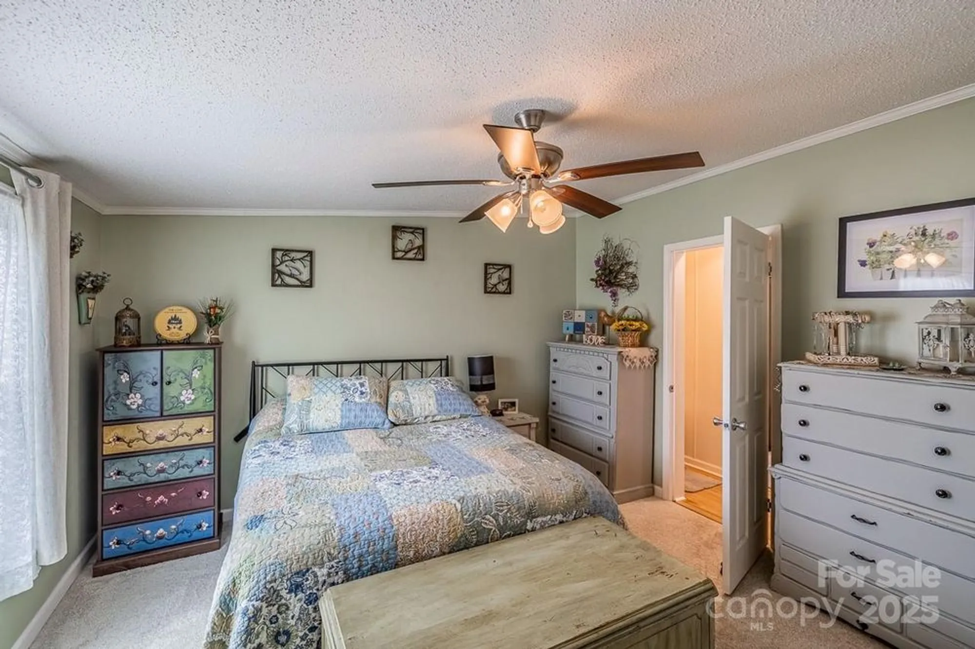 Property Slideshow image 27 of 43 | 445 riverwind dr, Hendersonville, NC, 28739