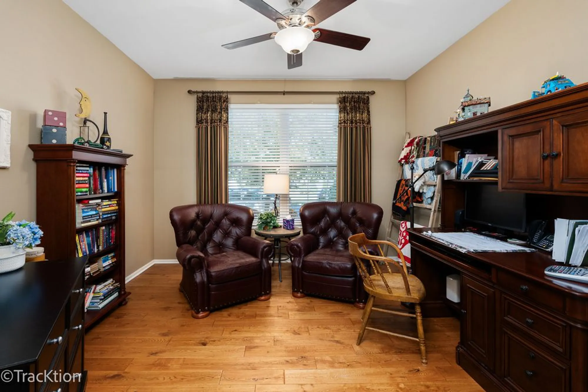 Property Slideshow image 22 of 30 | 21123 sterling lake ct, Crest Hill, IL, 60403