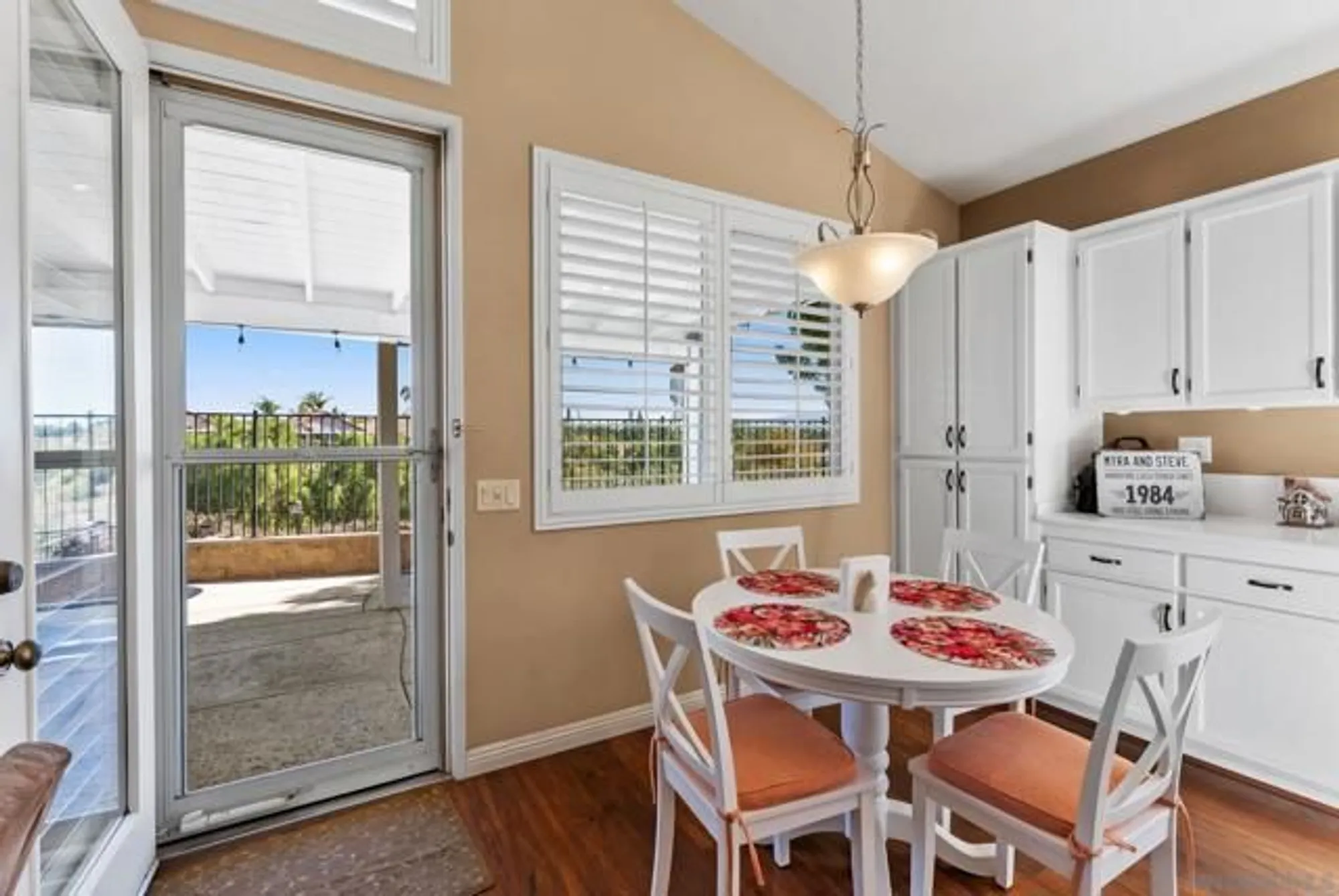 Property Slideshow image 15 of 49 | 40222 colony dr, Murrieta, CA, 92562