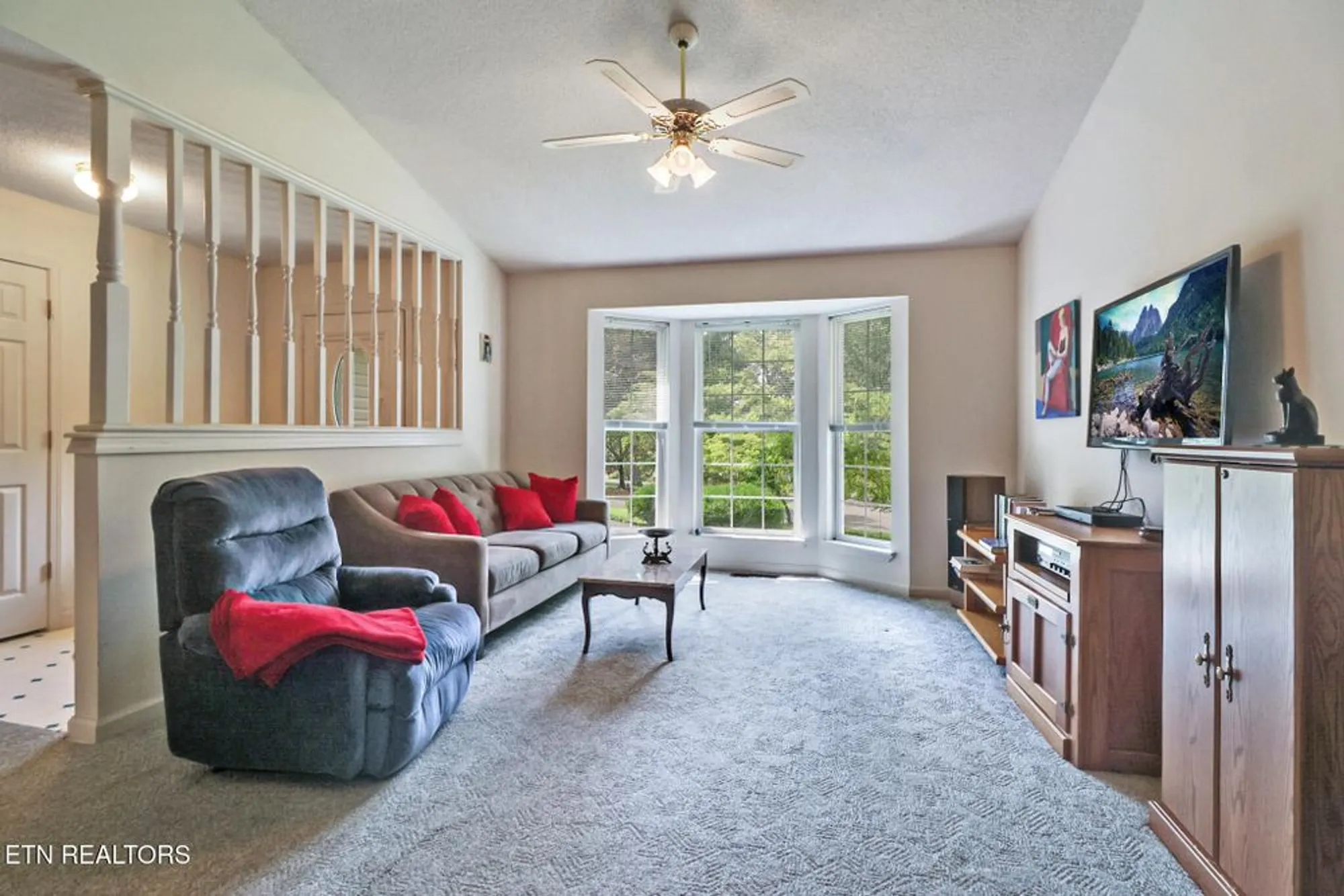 Property Slideshow image 11 of 34 | 101 ashdown ln, Crossville, TN, 38558