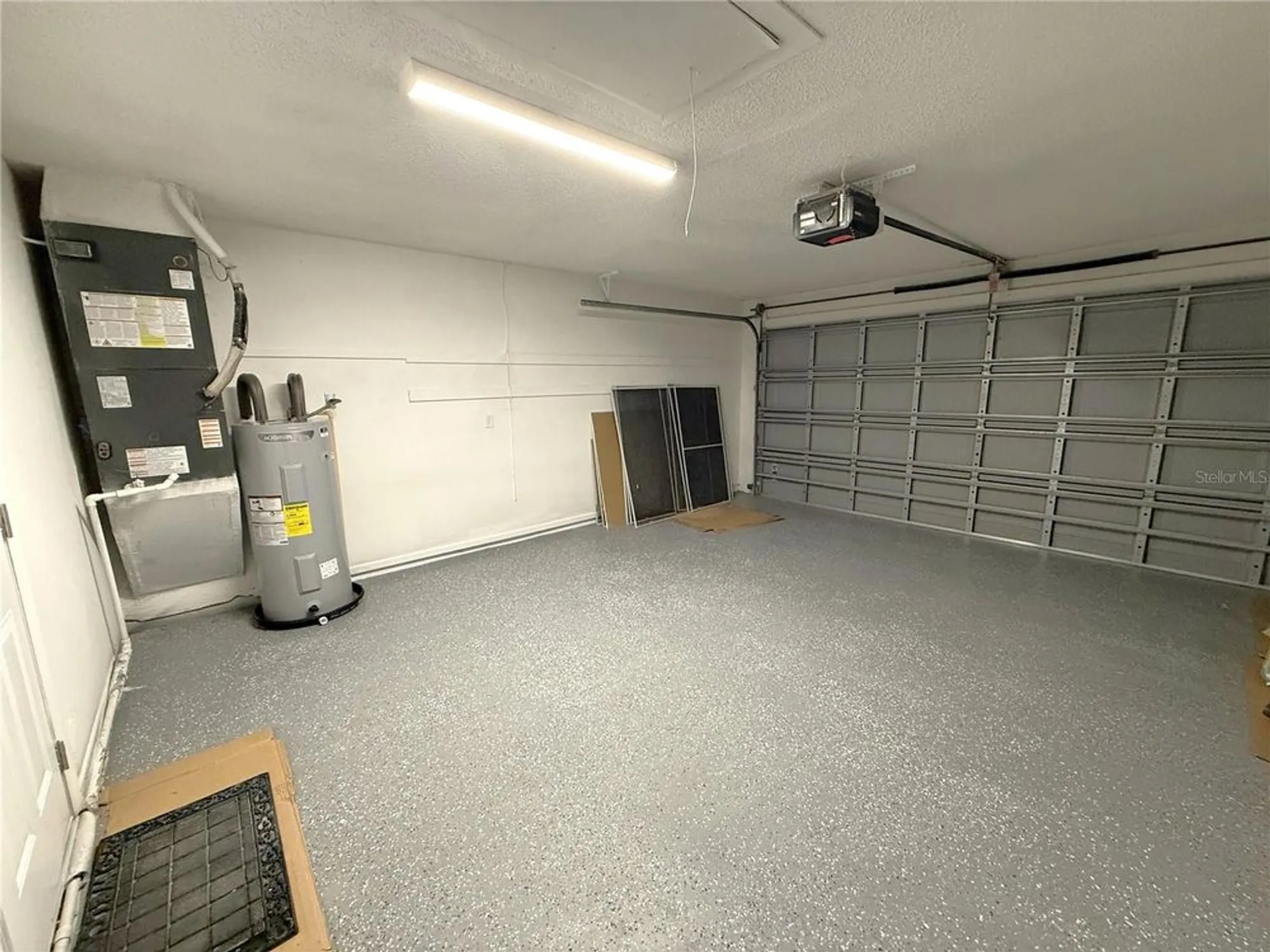 Property Slideshow image 28 of 58 | 9218 39th ln, Pinellas Park, FL, 33782