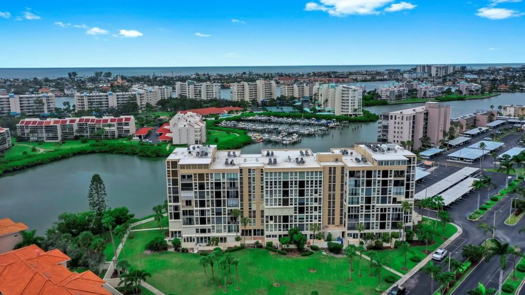 Property Slideshow image 54 of 58 | 7400 sun island dr 105, South Pasadena, FL, 33707