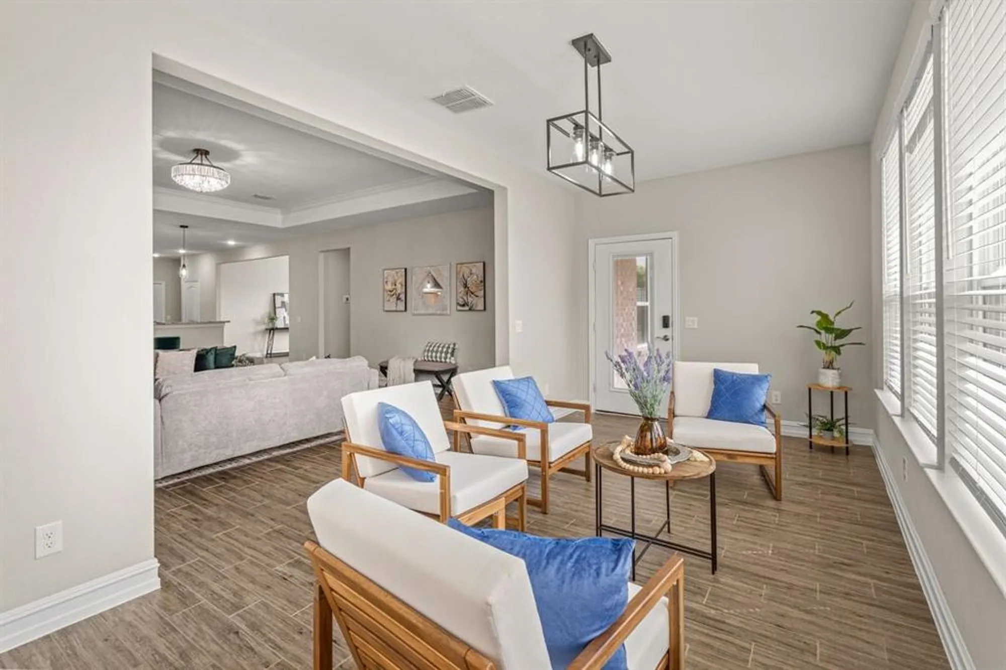 Property Slideshow image 21 of 40 | 712 freedom ln, Aubrey, TX, 76227