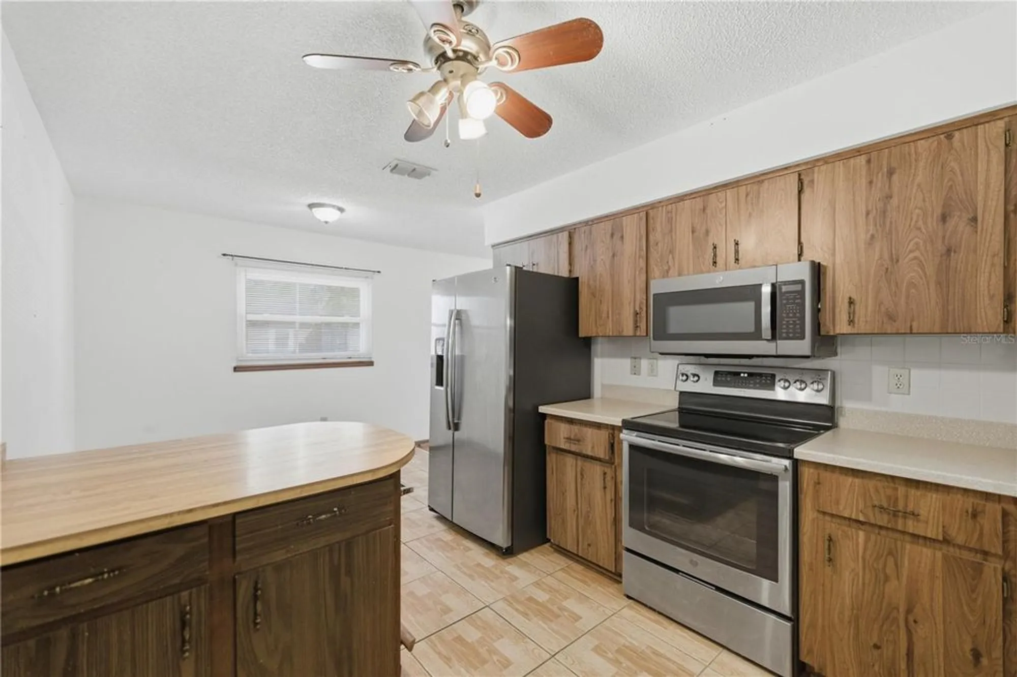 Property Slideshow image 5 of 30 | 9230 sw 101st pl, Ocala, FL, 34481