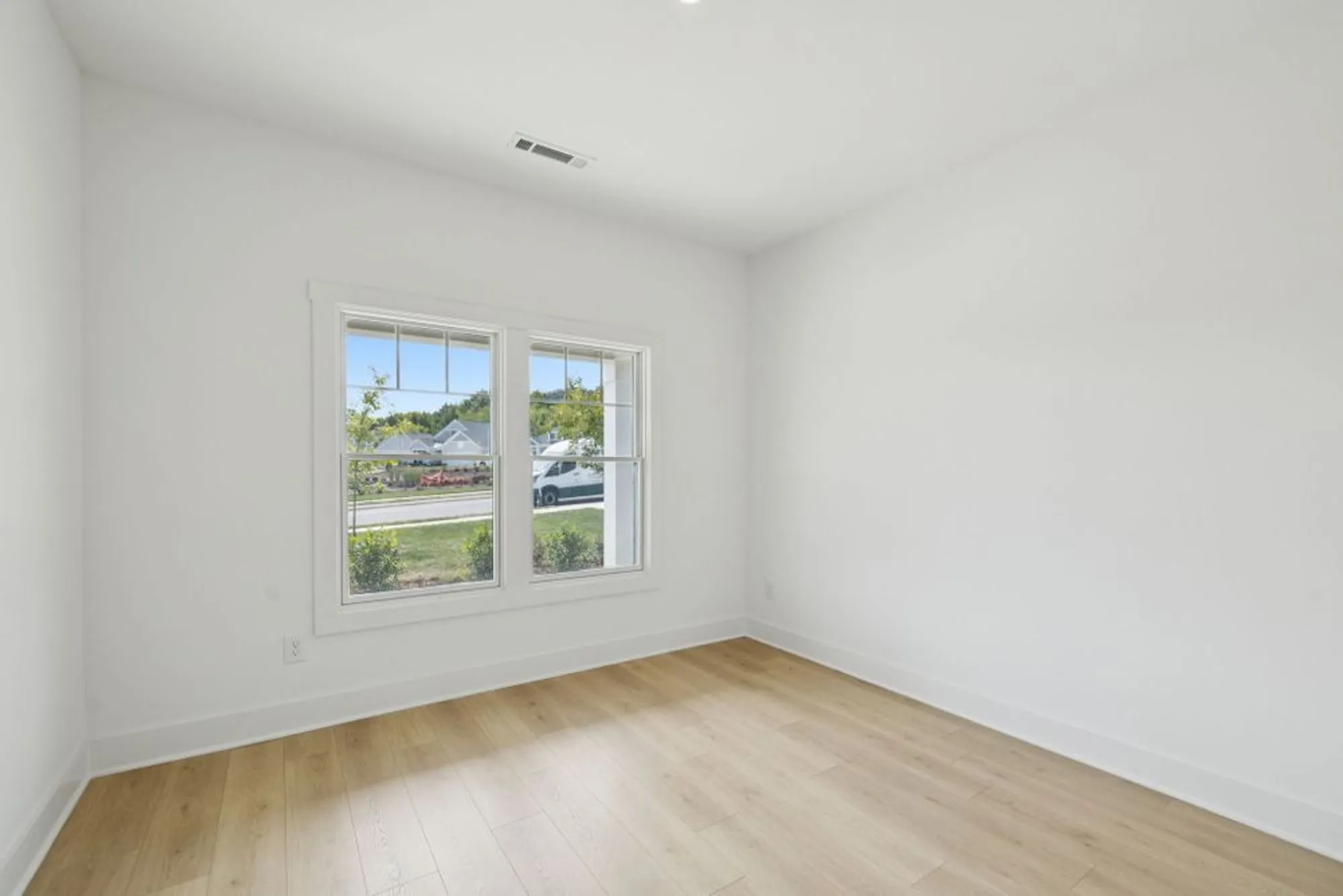 Property Slideshow image 13 of 60 | 508 restoration dr, Smyrna, TN, 37167