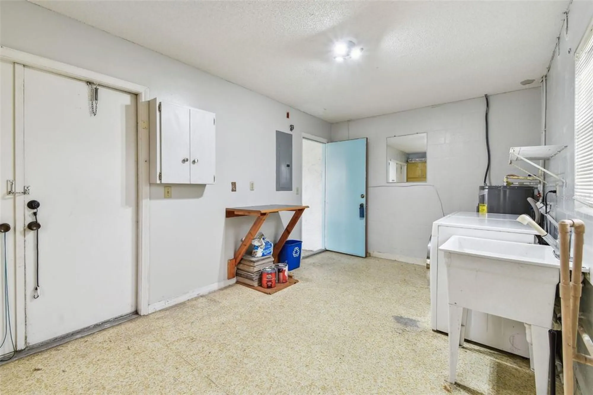 Property Slideshow image 25 of 50 | 2301 grenoble pl # 1, Sun City Center, FL, 33573