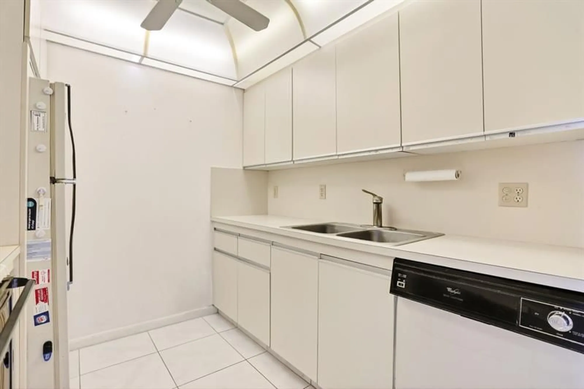 Property Slideshow image 2 of 32 | 3401 bimini ln h1, Coconut Creek, FL, 33066