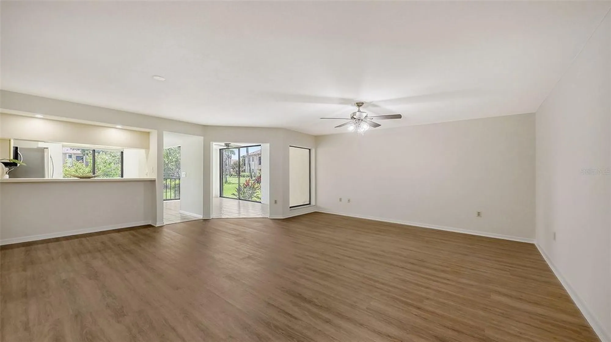 Property Slideshow image 6 of 39 | 5223 heron way # 104, Sarasota, FL, 34231