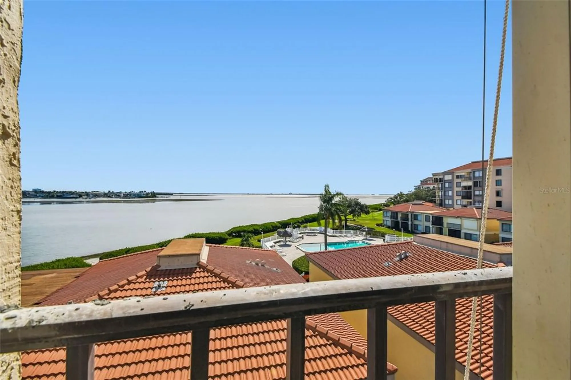 Property Slideshow image 25 of 49 | 6104 palma del mar blvd s apt 402, St Petersburg, FL, 33715