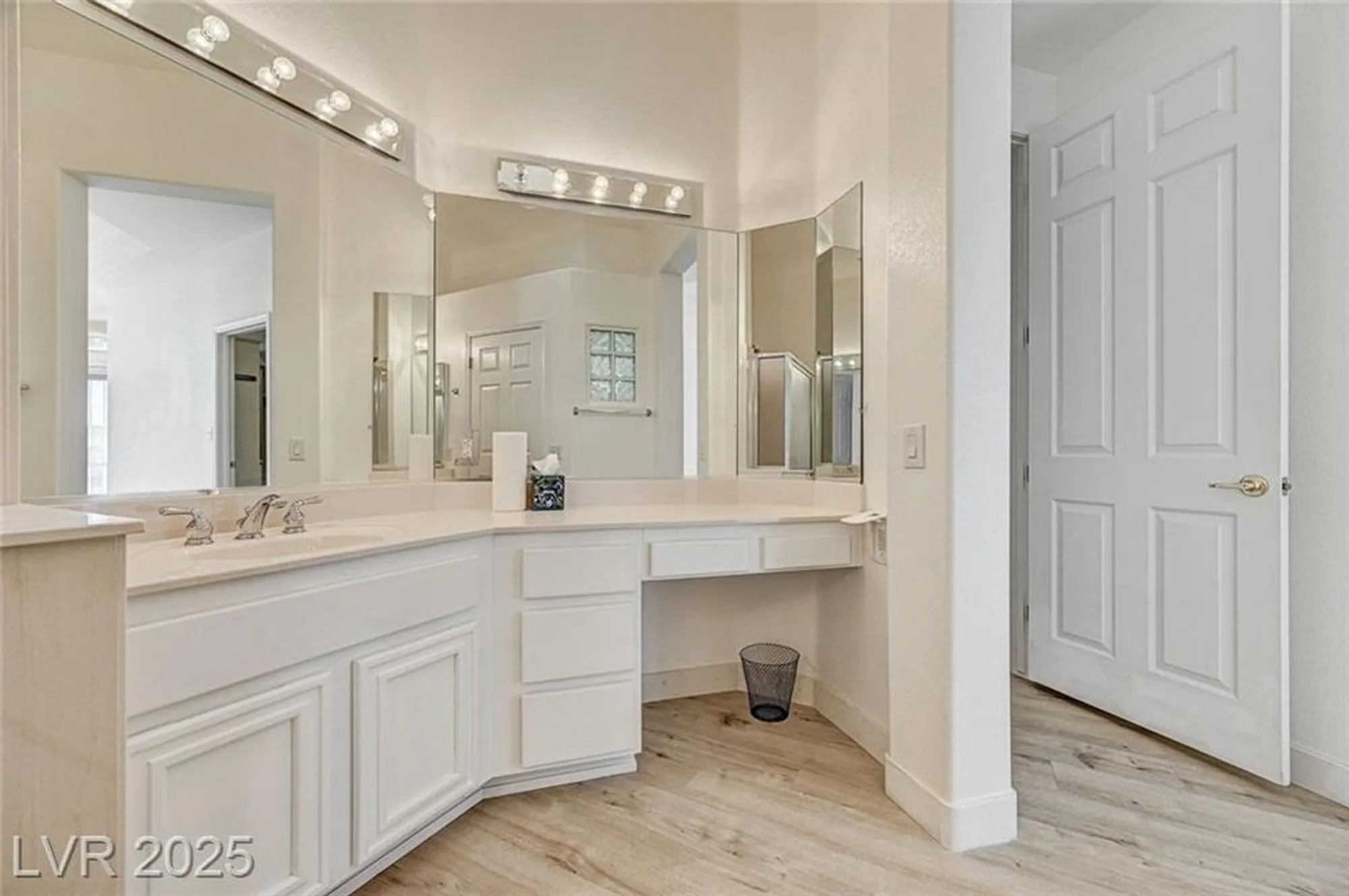 Property Slideshow image 35 of 47 | 10725 mission lakes ave, Las Vegas, NV, 89134