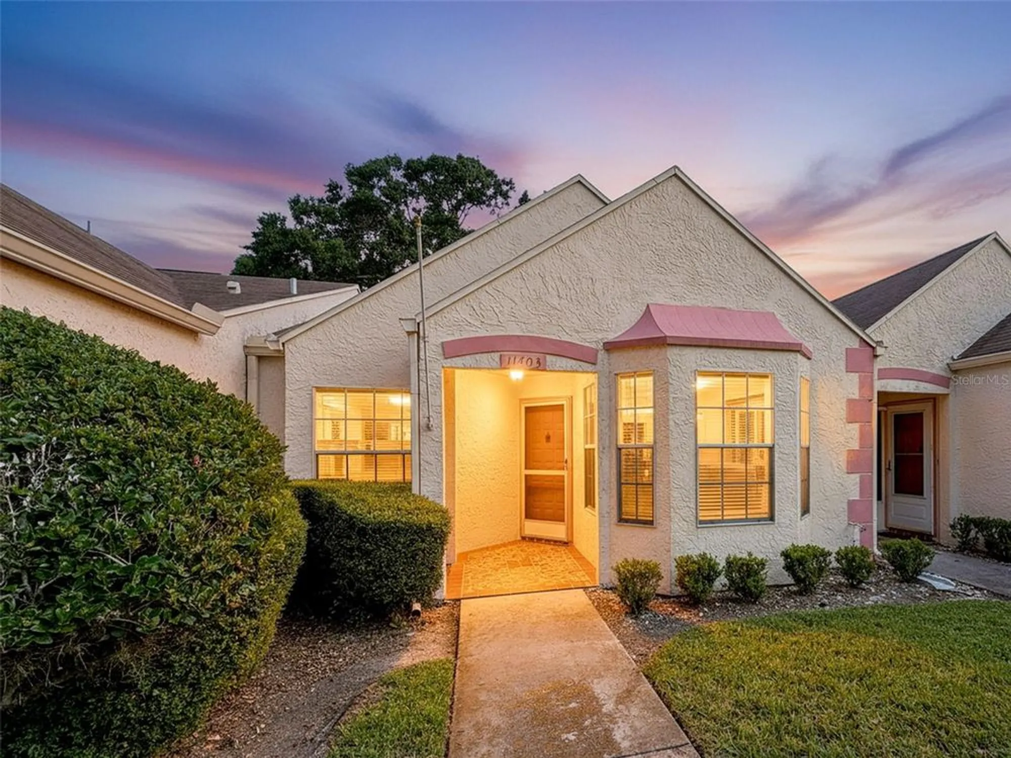Property Slideshow image 1 of 74 | 11403 versailles ln, Port Richey, FL, 34668