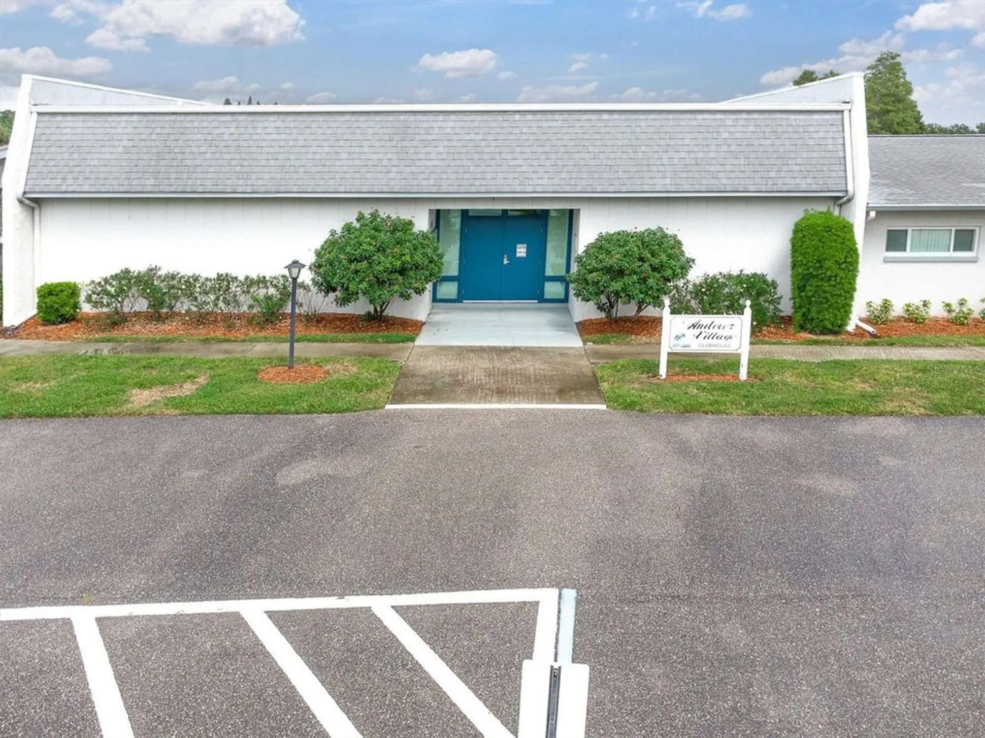 Property Slideshow image 35 of 40 | 2828 sherbrooke ln c, Palm Harbor, FL, 34684