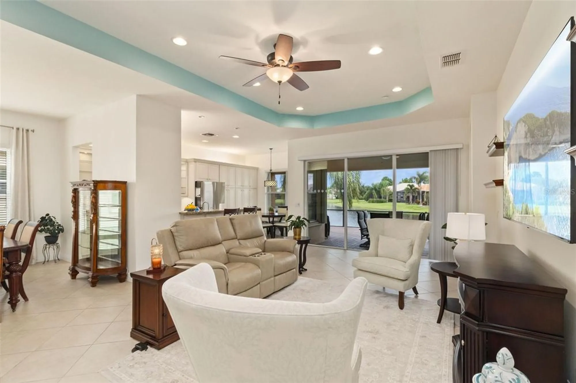 Property Slideshow image 15 of 49 | 16133 coquina bay ln, Wimauma, FL, 33598