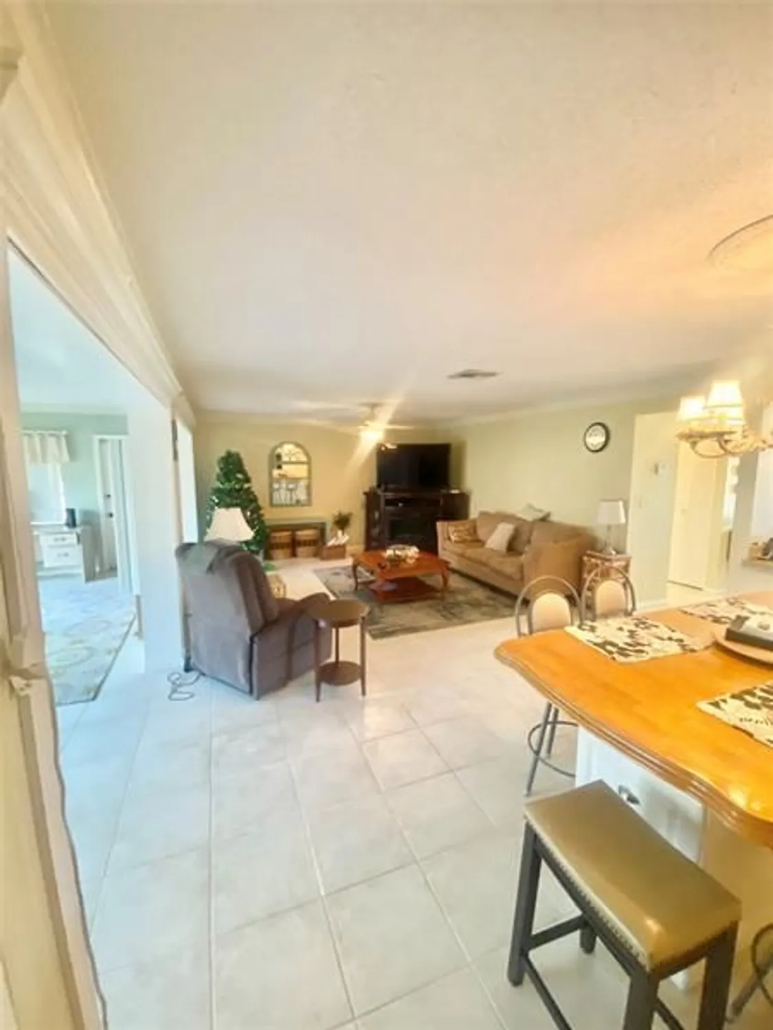 Property Slideshow image 3 of 11 | 1719 sw 19th ave, Deerfield Beach, FL, 33442
