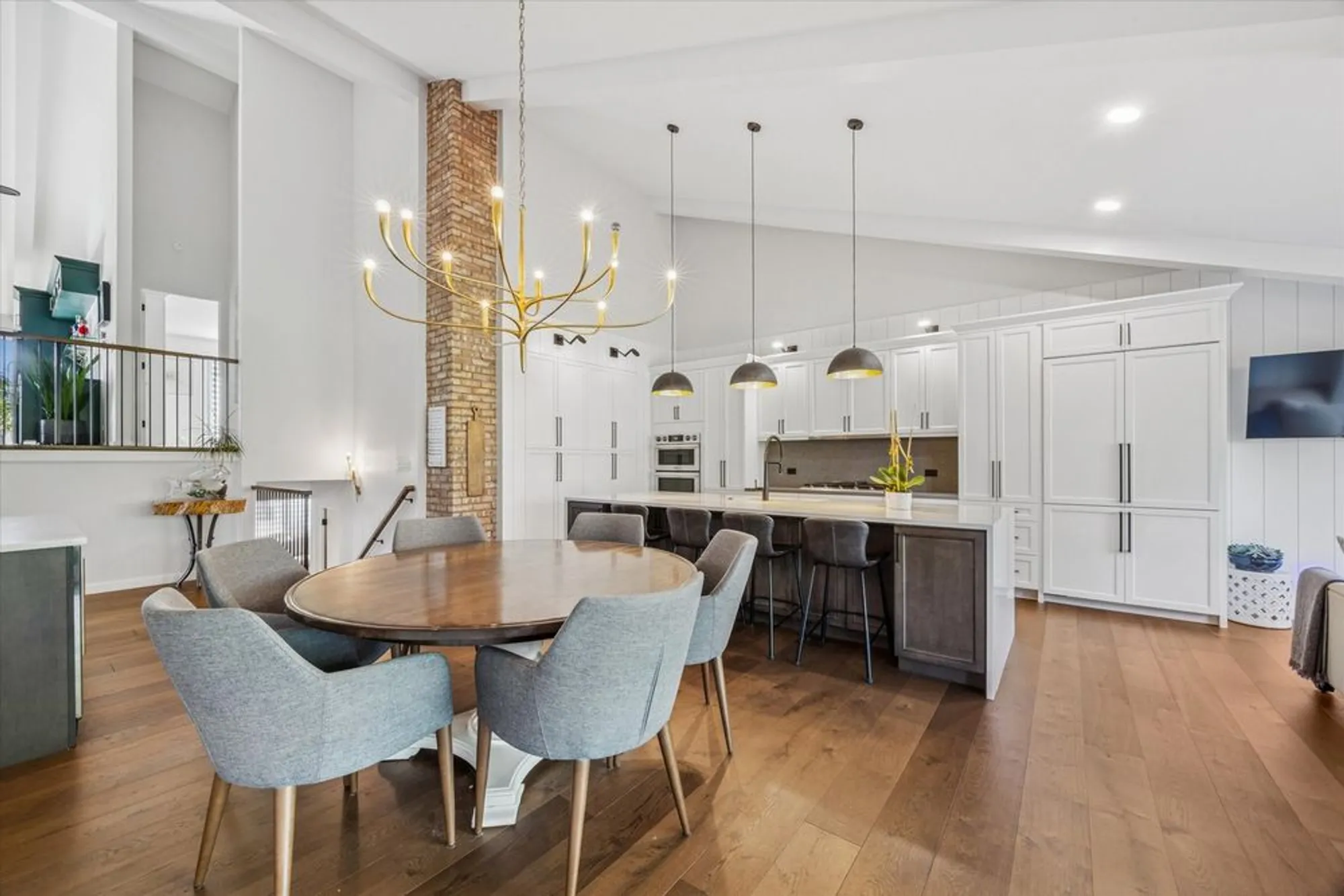 Property Slideshow image 10 of 30 | , Oak Brook, IL, 60523