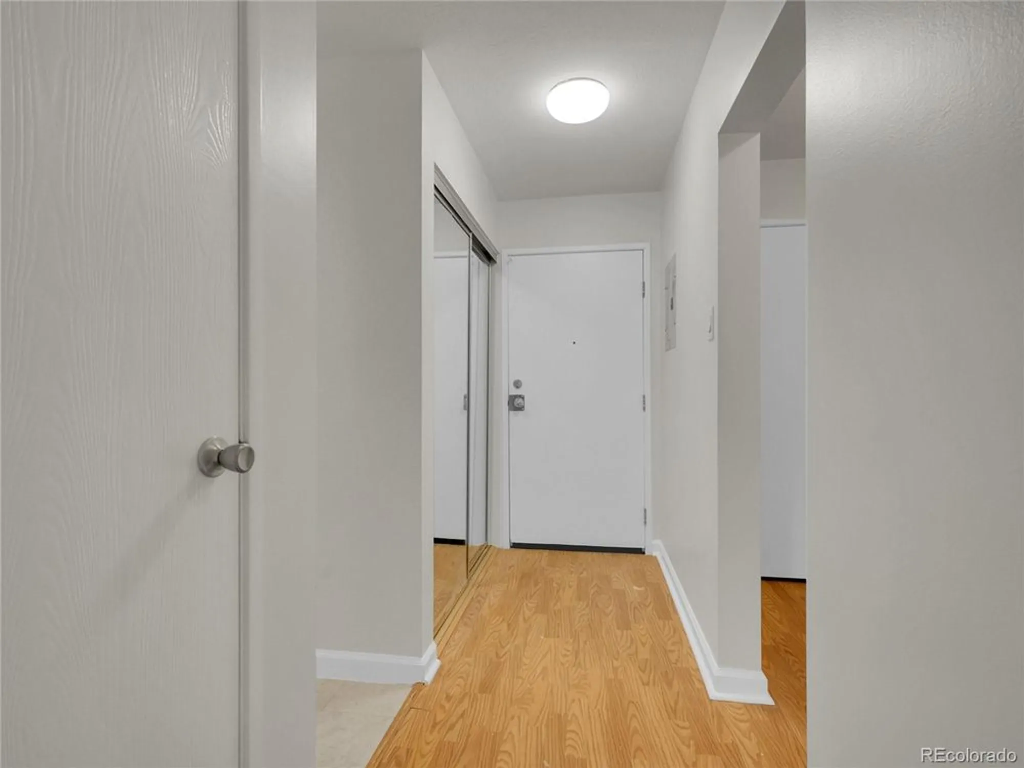 Property Slideshow image 13 of 40 | 3144 s wheeling way apt 206, Aurora, CO, 80014