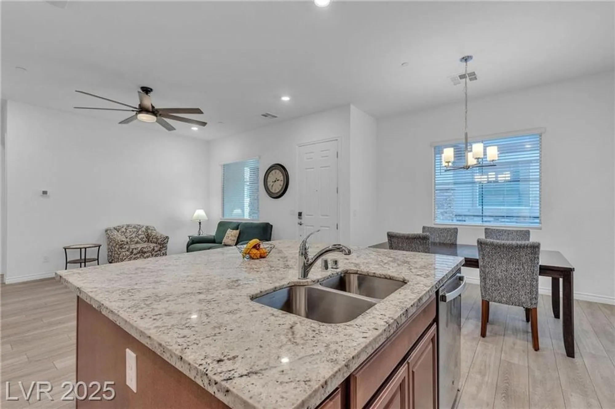 Property Slideshow image 12 of 59 | 778 hibiscuss blossom st, Henderson, NV, 89011
