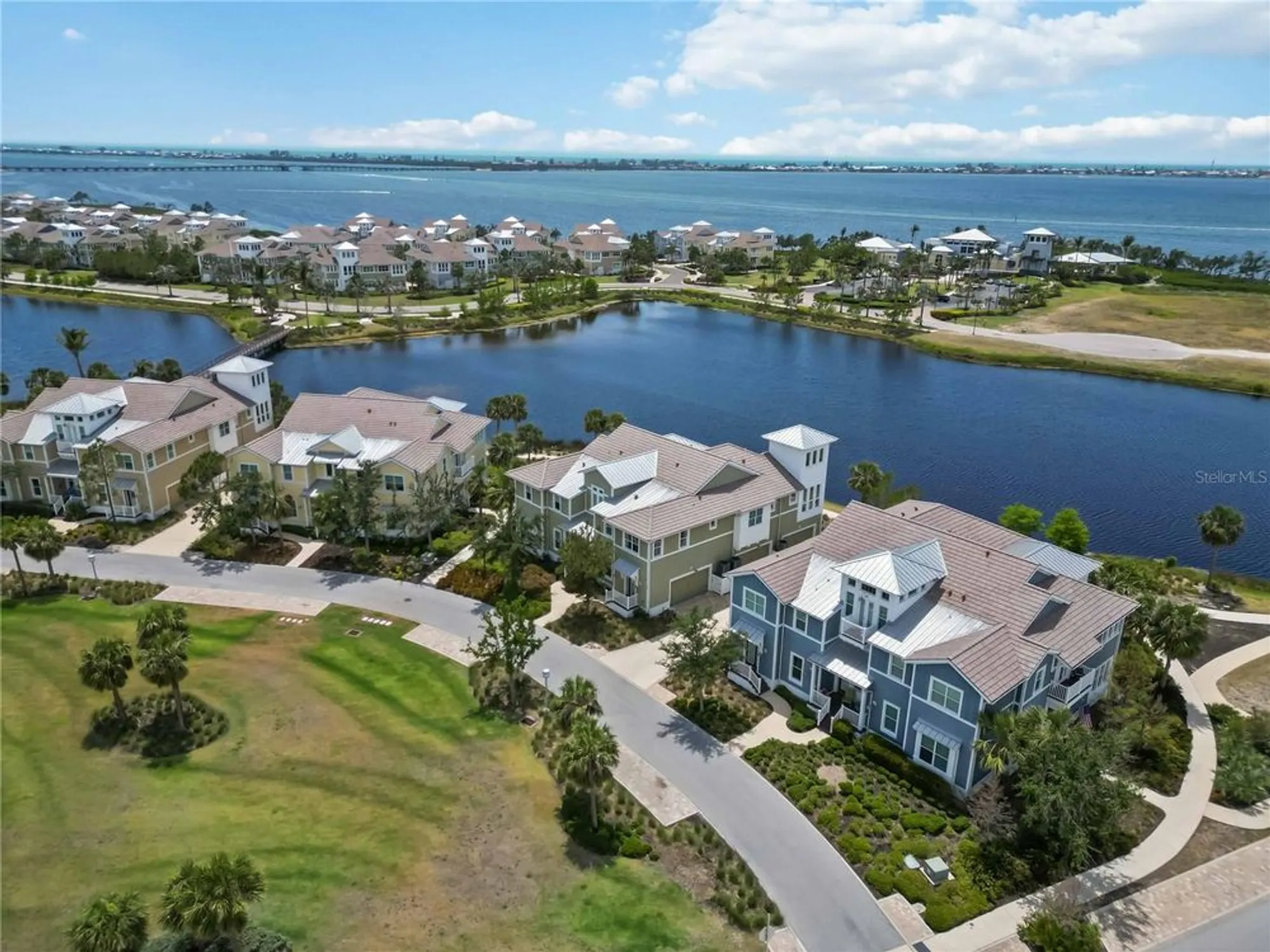 Property Slideshow image 38 of 88 | 230 sapphire lake dr unit 201, Bradenton, FL, 34209