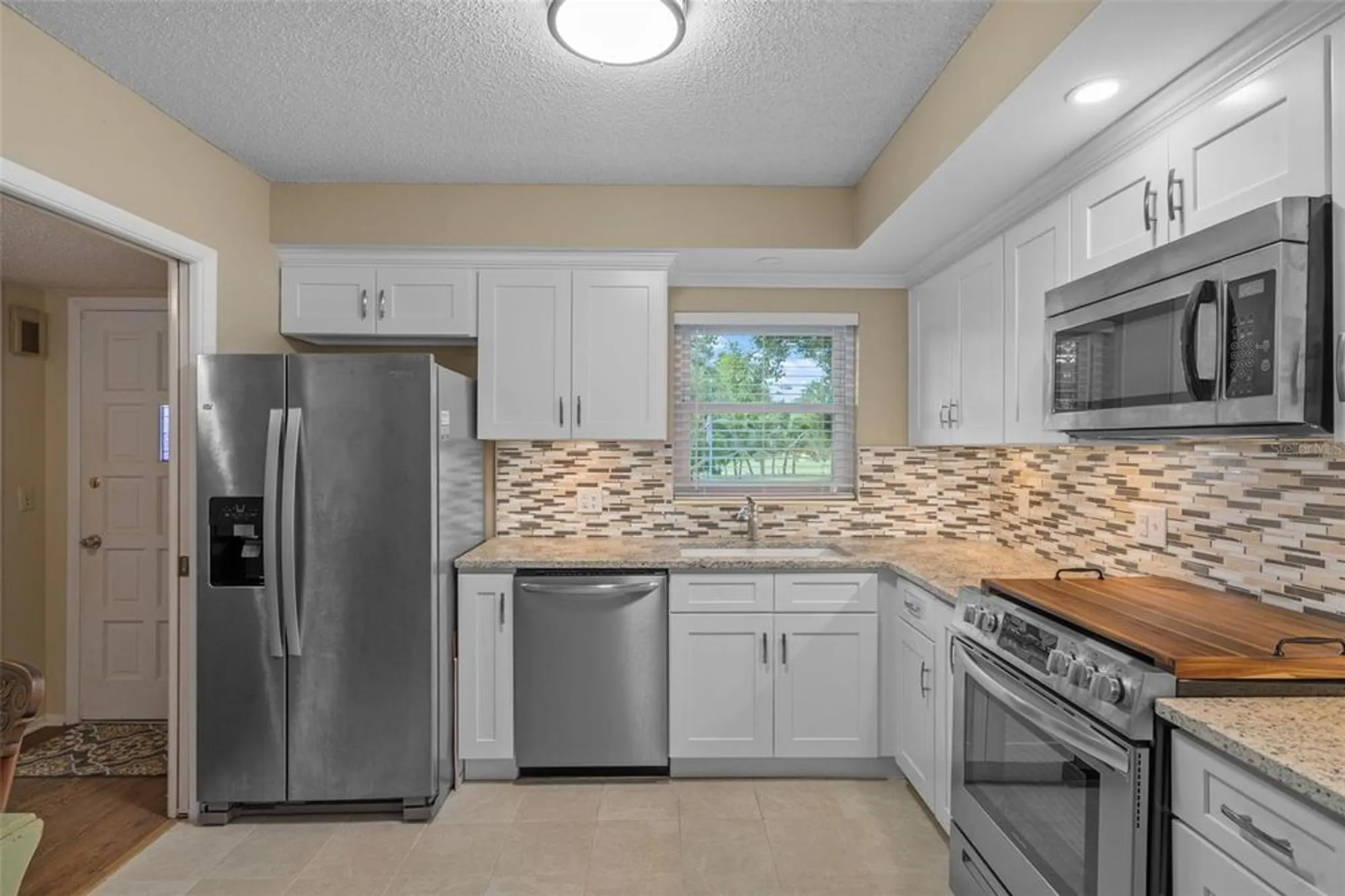 Property Slideshow image 22 of 61 | 2440 world parkway blvd 38, Clearwater, FL, 33763
