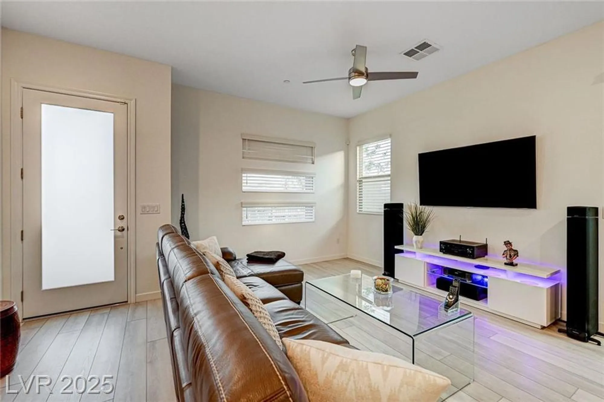 Property Slideshow image 10 of 67 | 912 allister fields ln, Las Vegas, NV, 89138