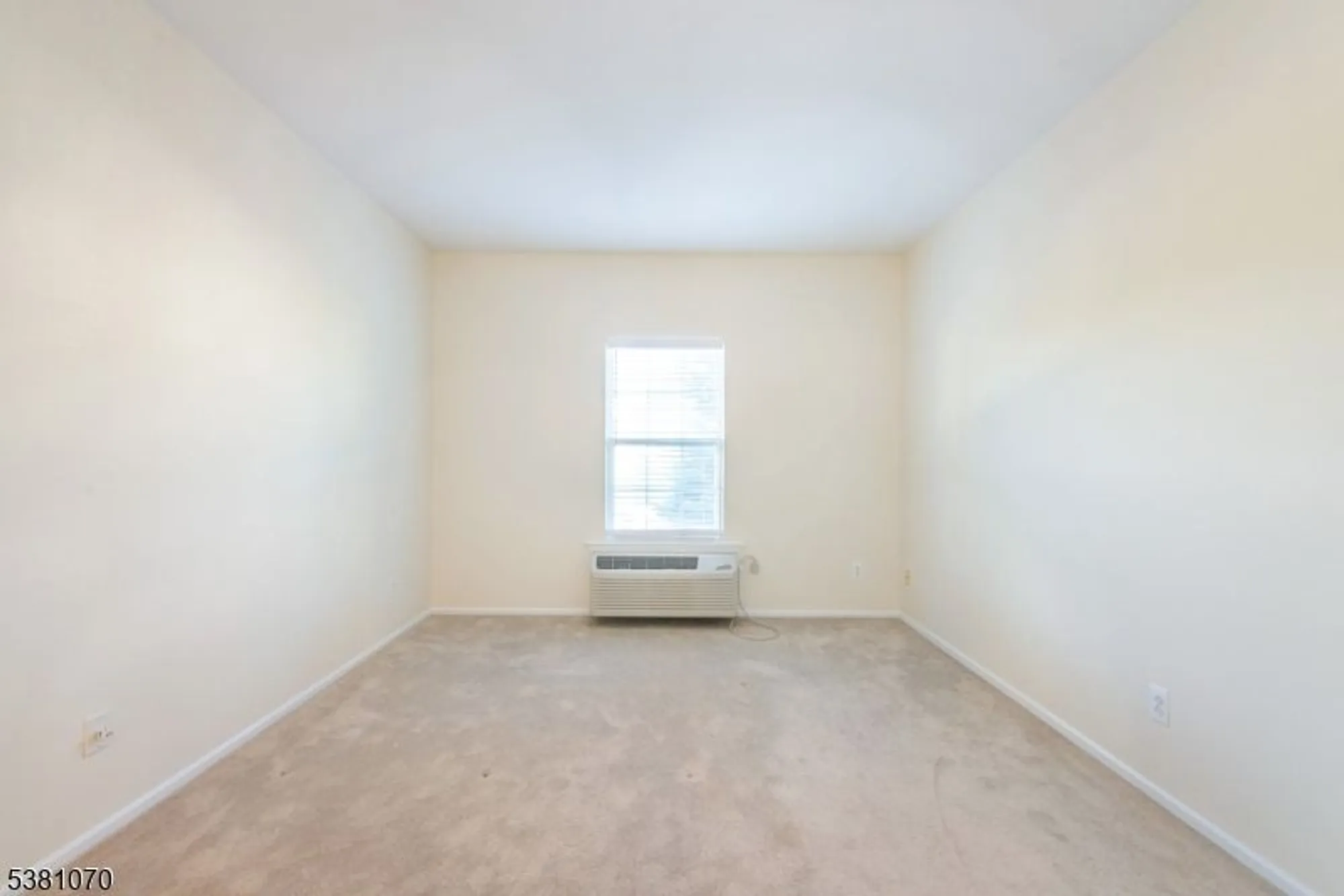 Property Slideshow image 17 of 32 | 2 richmond rd apt 210 210, West Milford, NJ, 07480
