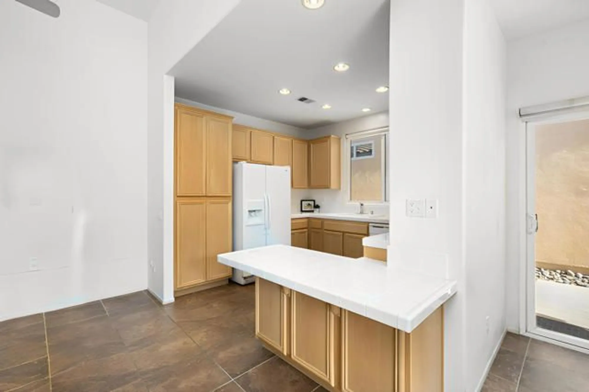 Property Slideshow image 5 of 30 | 47635 soft moonlight, La Quinta, CA, 92253