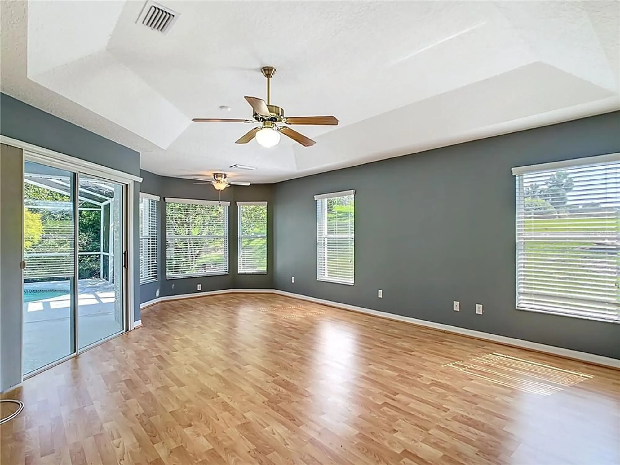 Property Slideshow image 14 of 41 | 5311 saddleback ct, Lady Lake, FL, 32159
