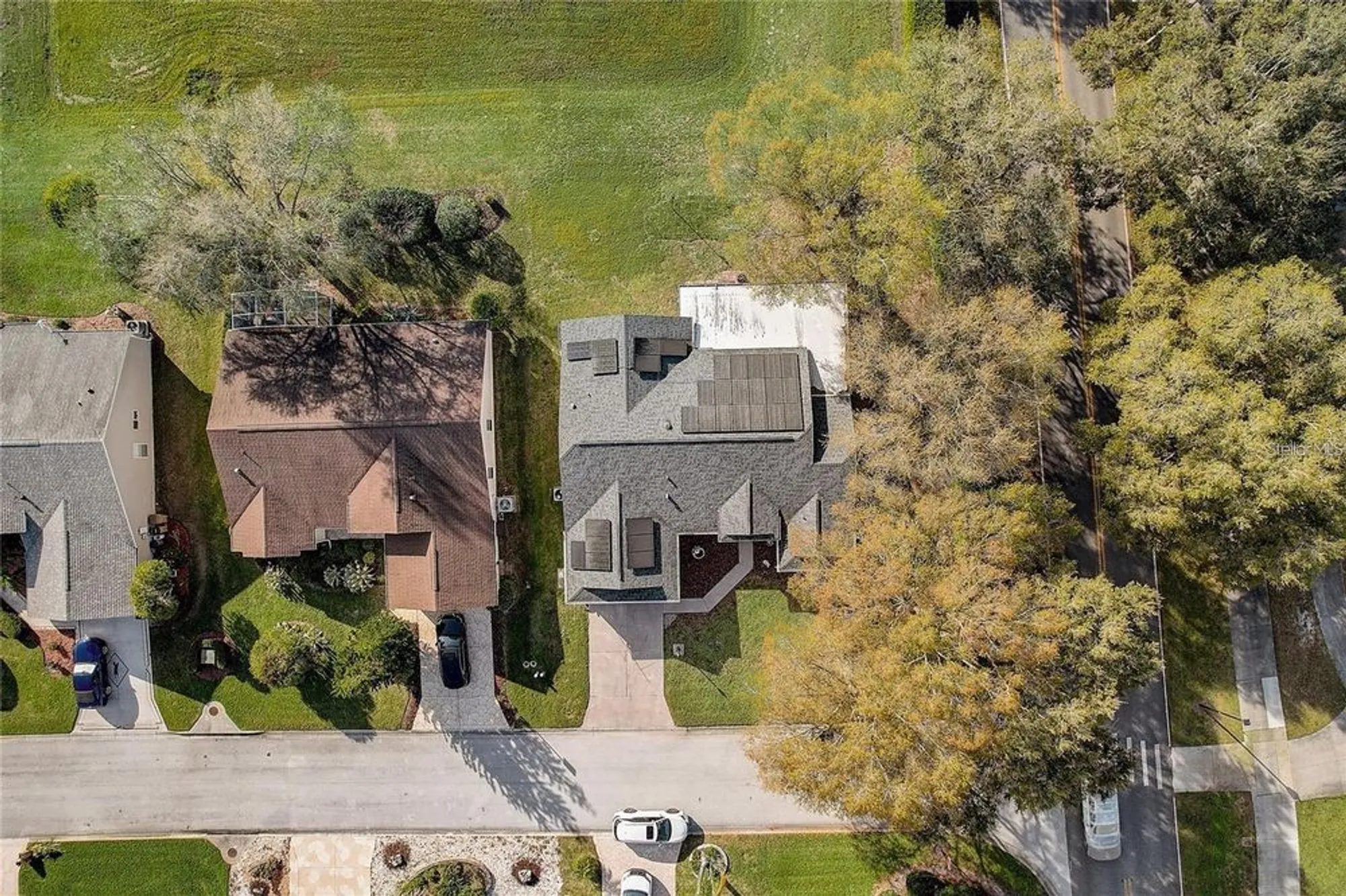 Property Slideshow image 32 of 43 | 25273 lost oak cir, Leesburg, FL, 34748