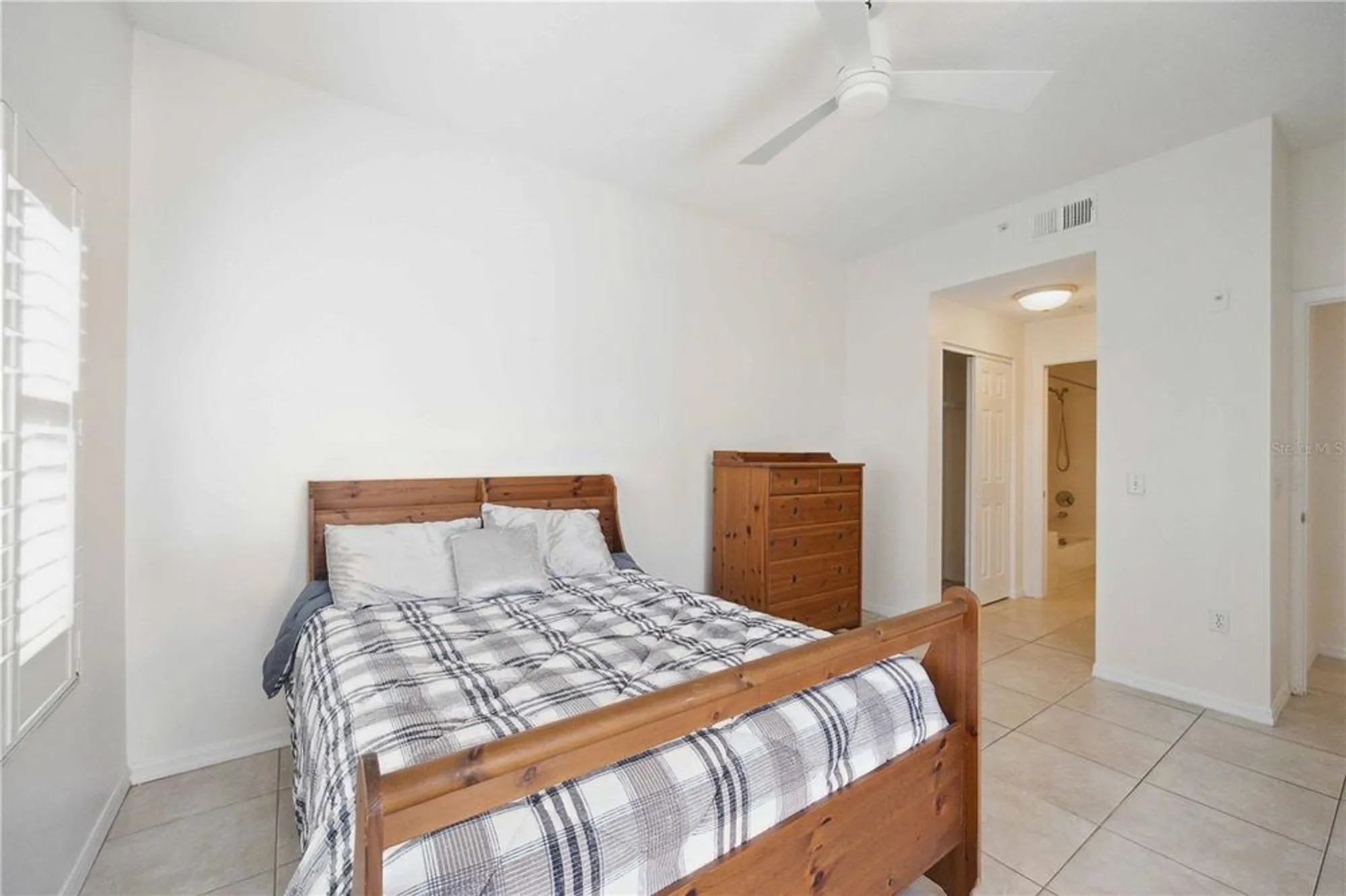 Property Slideshow image 12 of 25 | 4260 central sarasota pkwy apt 213, Sarasota, FL, 34238
