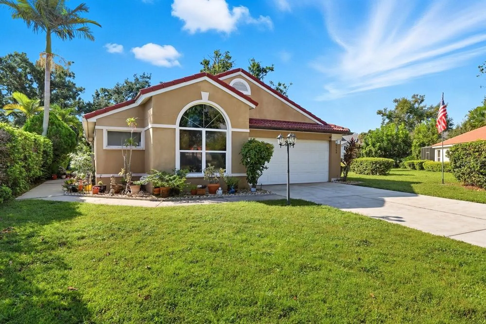 Property Slideshow image 1 of 50 | 5508 gardens dr, Sarasota, FL, 34243