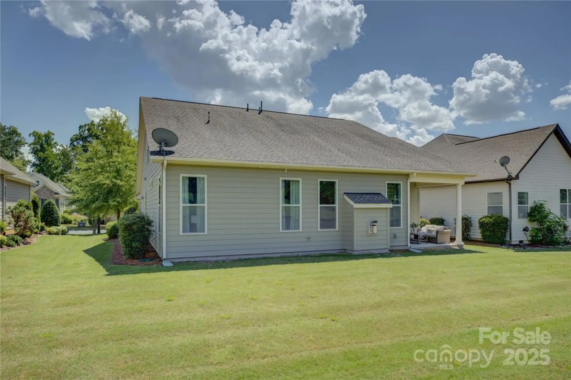 Property Slideshow image 45 of 48 | 14916 creeks edge dr, Charlotte, NC, 28278