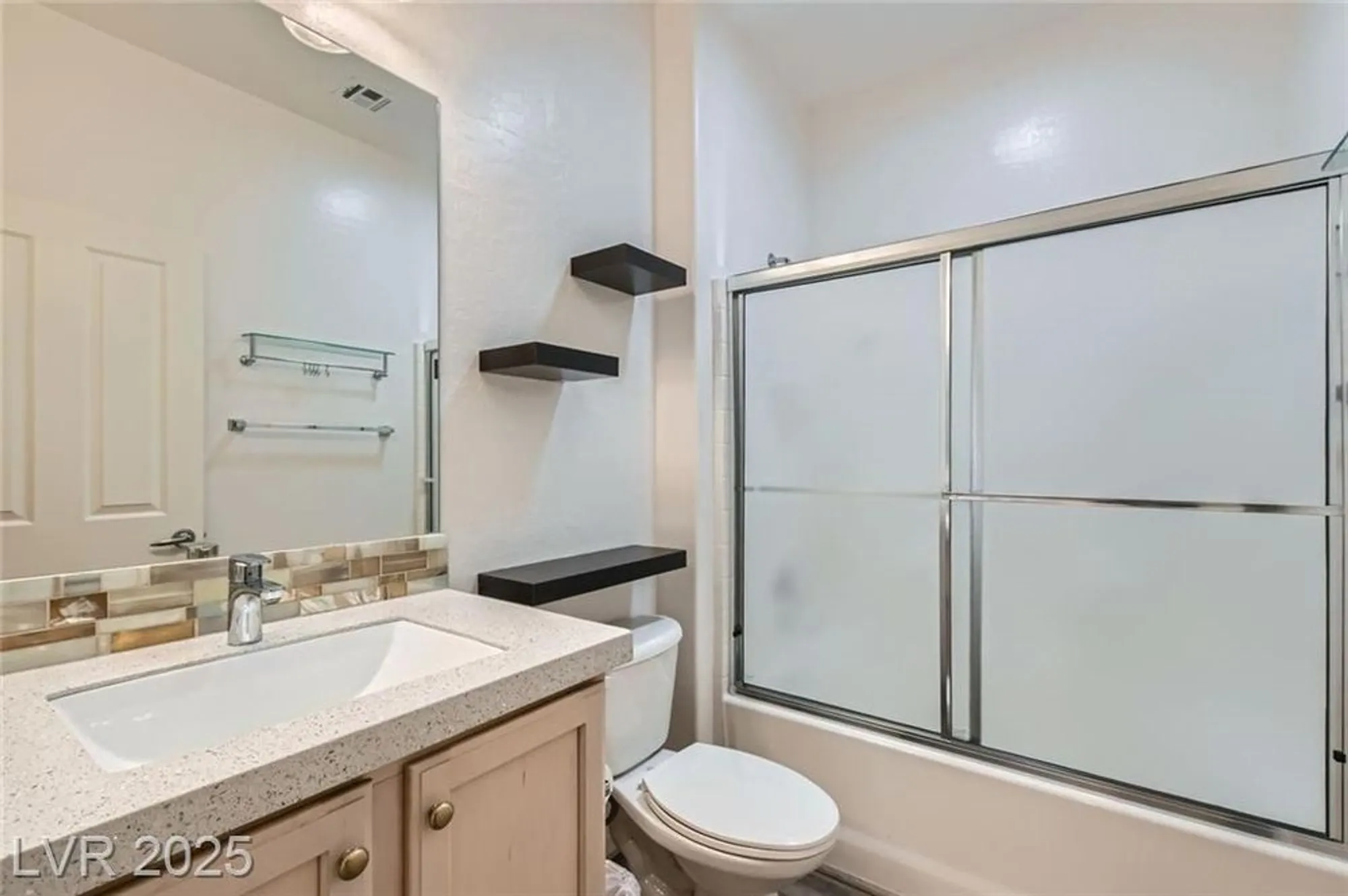 Property Slideshow image 21 of 33 | 3220 flinthead dr, North Las Vegas, NV, 89084