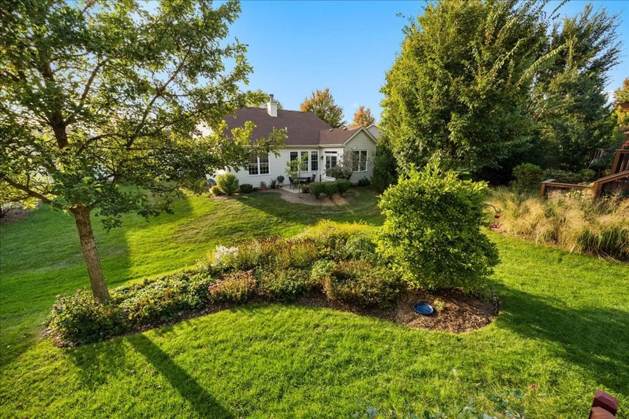 Property Slideshow image 30 of 30 | 1148 drury ln, Aurora, IL, 60502