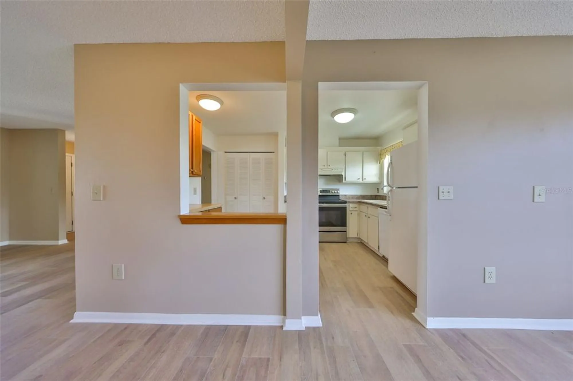 Property Slideshow image 15 of 30 | 1529 allegheny dr, Sun City Center, FL, 33573