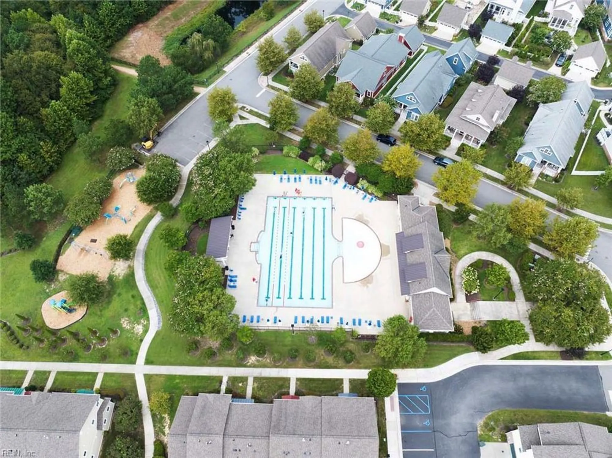 Property Slideshow image 8 of 50 | 4331 audrey ln, Williamsburg, VA, 23188