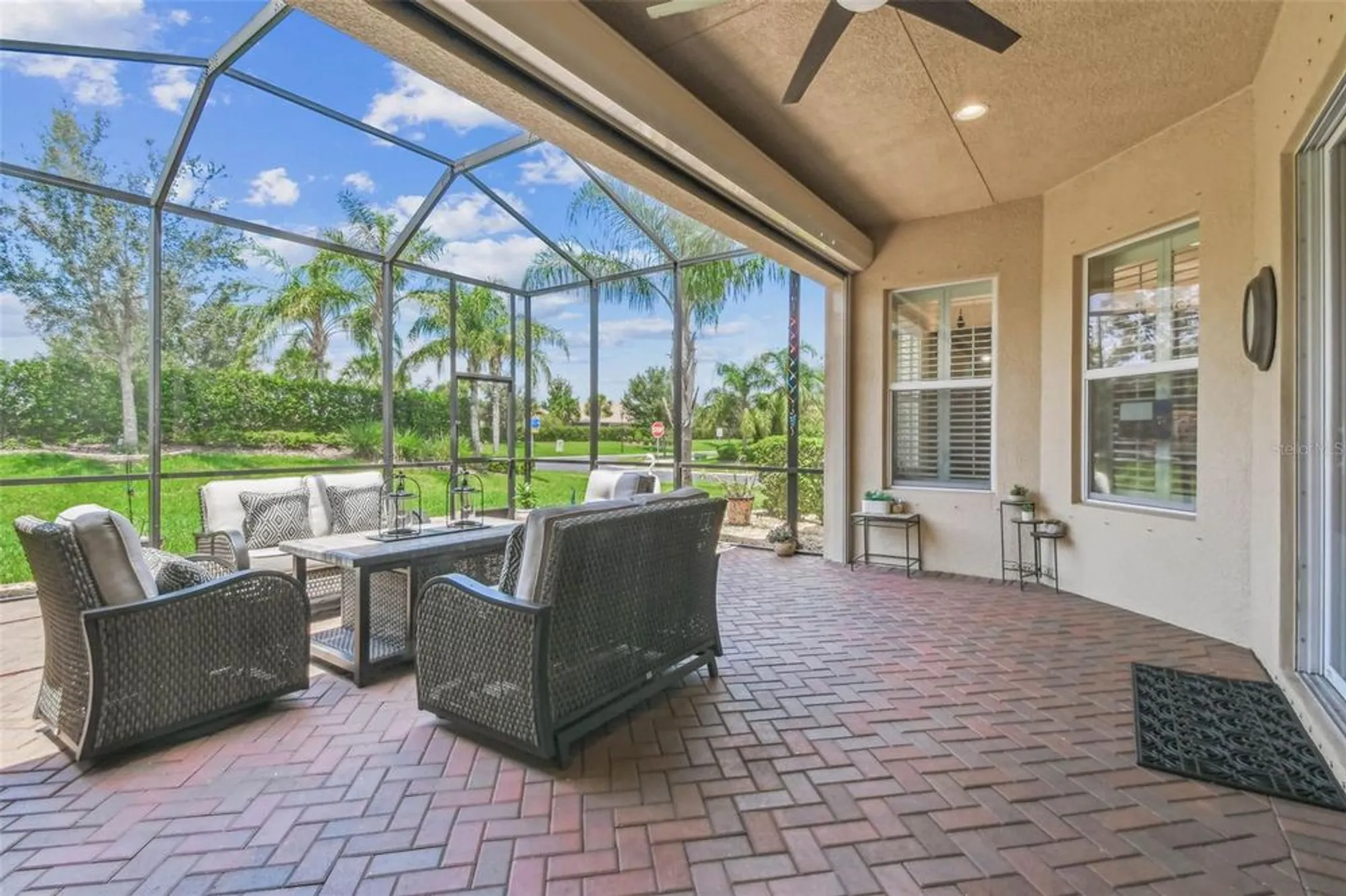 Property Slideshow image 34 of 53 | 16301 garnet glen pl, Wimauma, FL, 33598