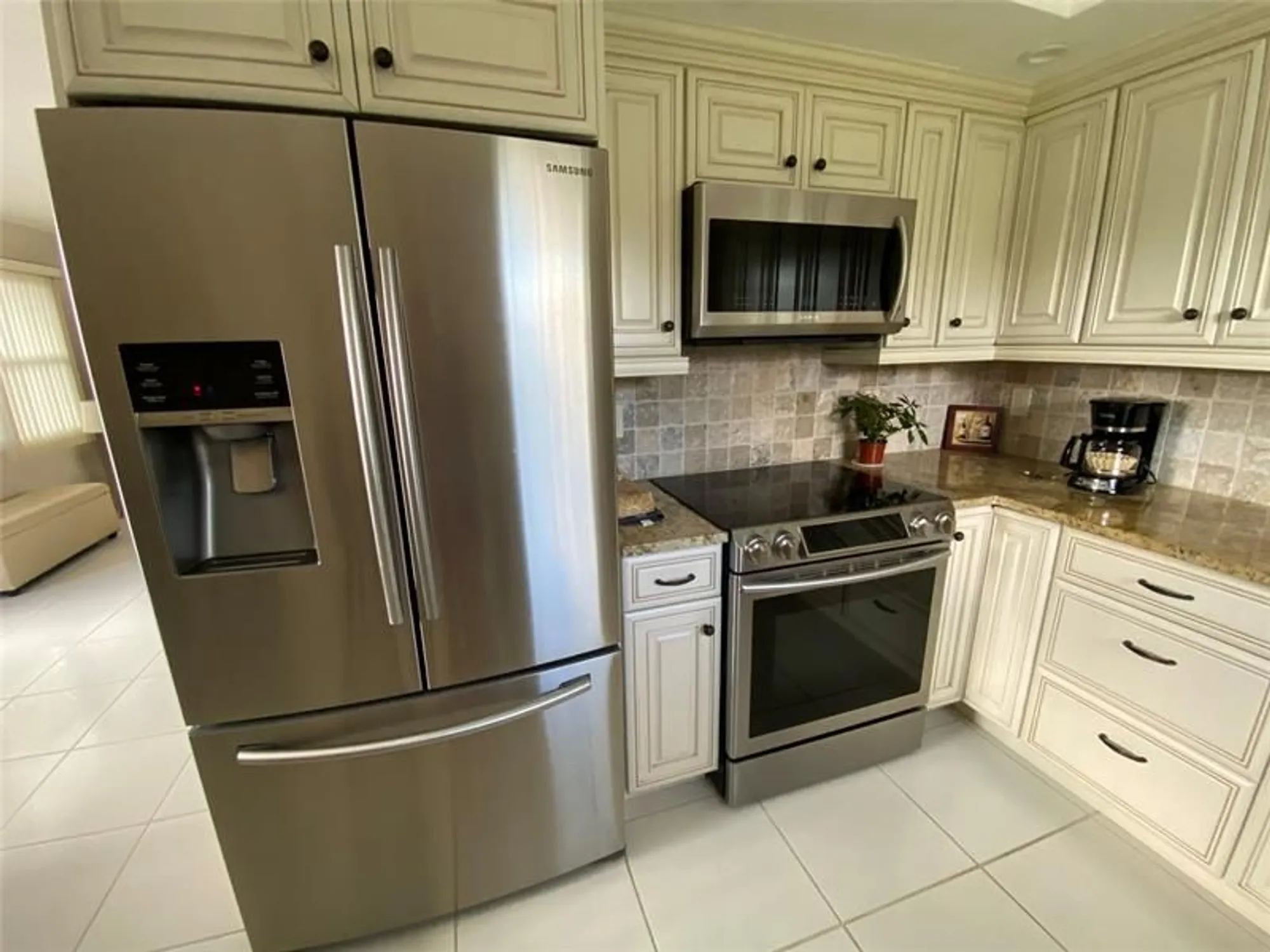 Property Slideshow image 13 of 69 | 1060 oakridge f # 1060, Deerfield Beach, FL, 33442