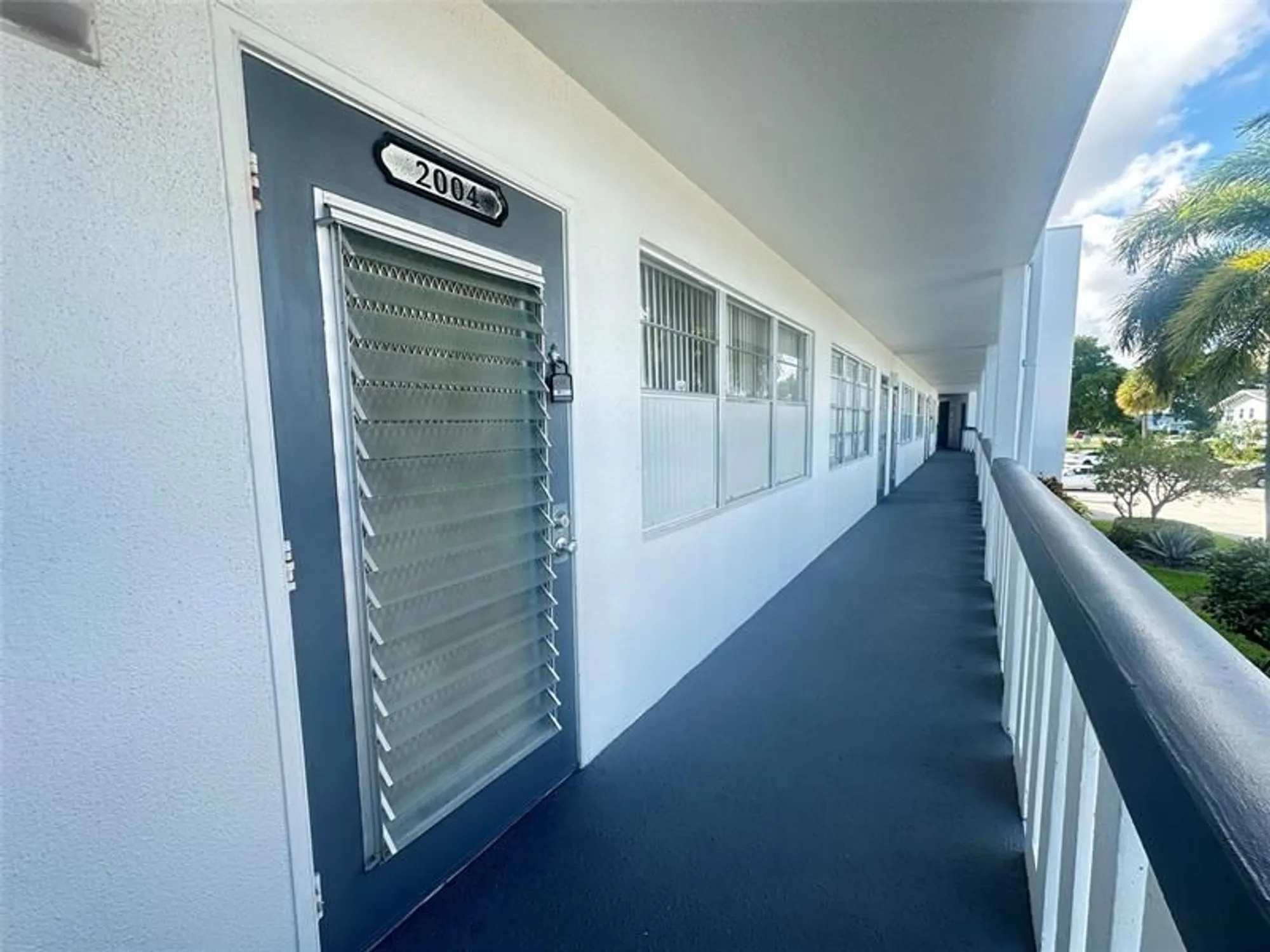 Property Slideshow image 21 of 57 | 2004 harwood c # 2004, Deerfield Beach, FL, 33442