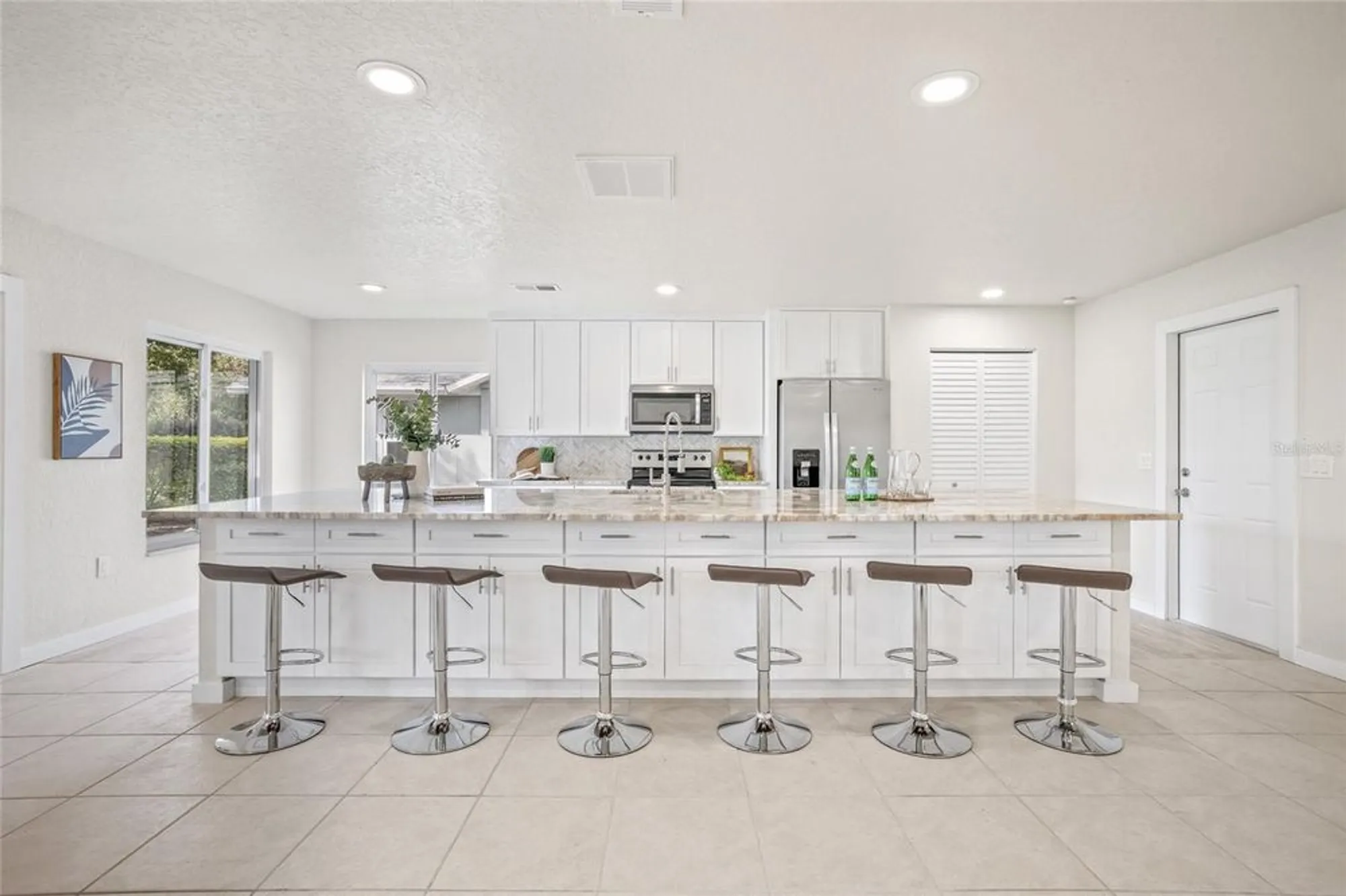 Property Slideshow image 14 of 41 | 9402 stonewall ln, New Port Richey, FL, 34655