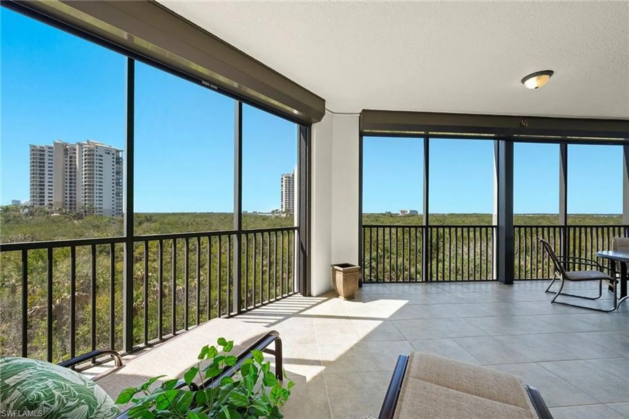Property Slideshow image 31 of 50 | 24031 via castella dr 1302, Bonita Springs, FL, 34134