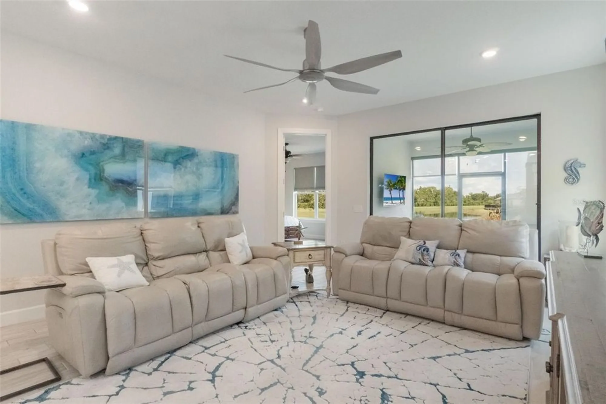 Property Slideshow image 12 of 46 | 1062 umbria dr, Kissimmee, FL, 34759