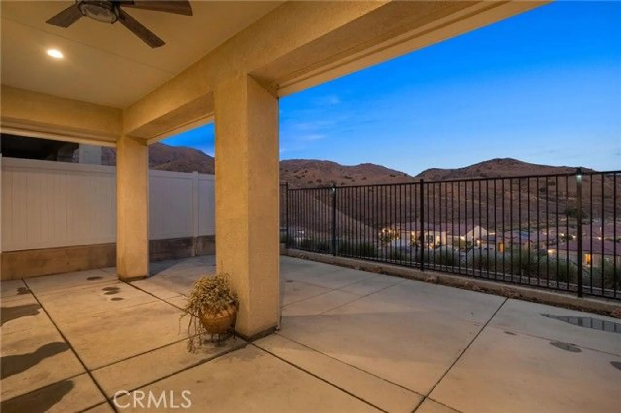 Property Slideshow image 11 of 48 | 11937 wandering way, Corona, CA, 92883